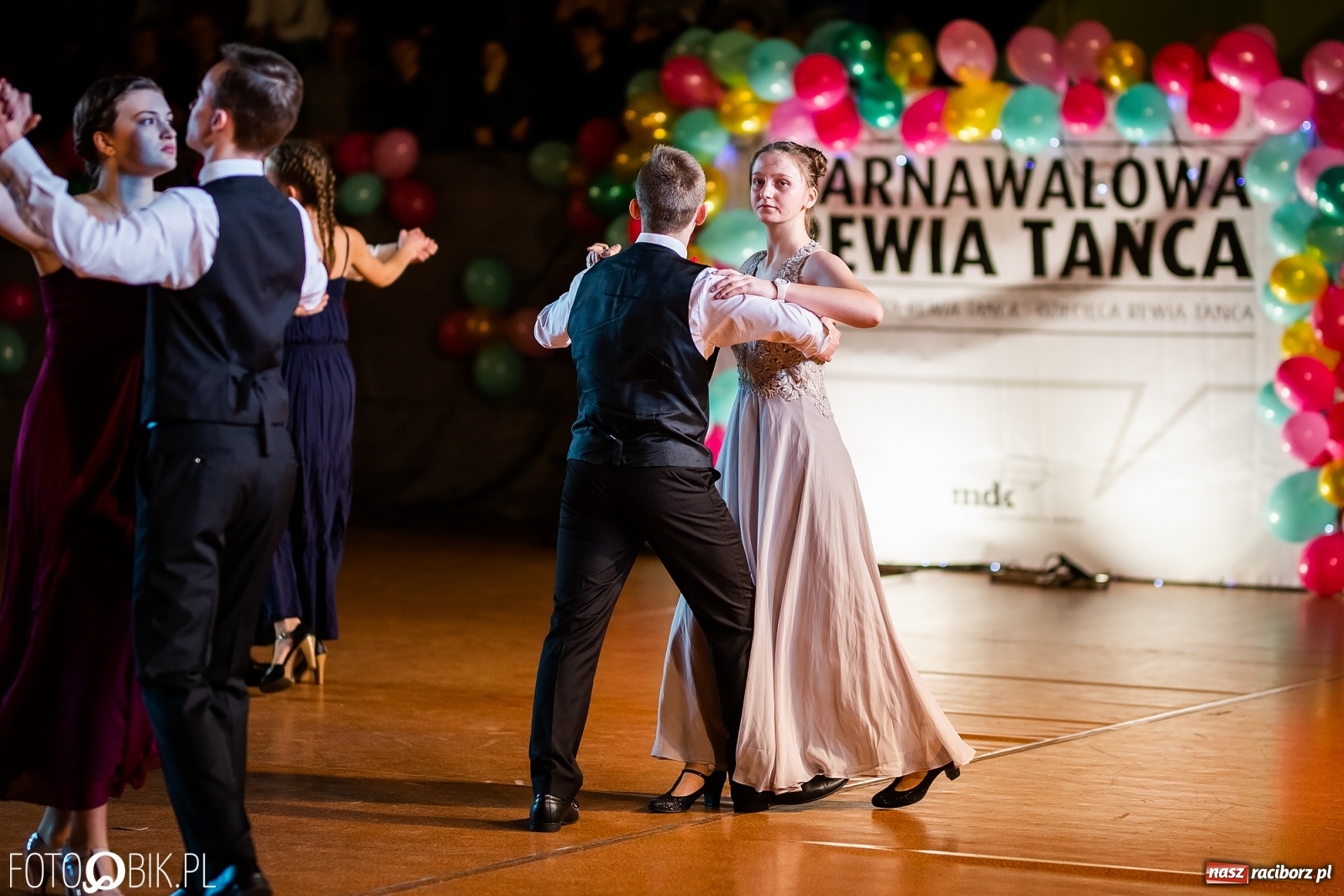 Zdjęcie w galerii na portalu naszraciborz.pl: Młodzieżowa Rewia Tańca w Arenie Rafako wiadomości z regionu
