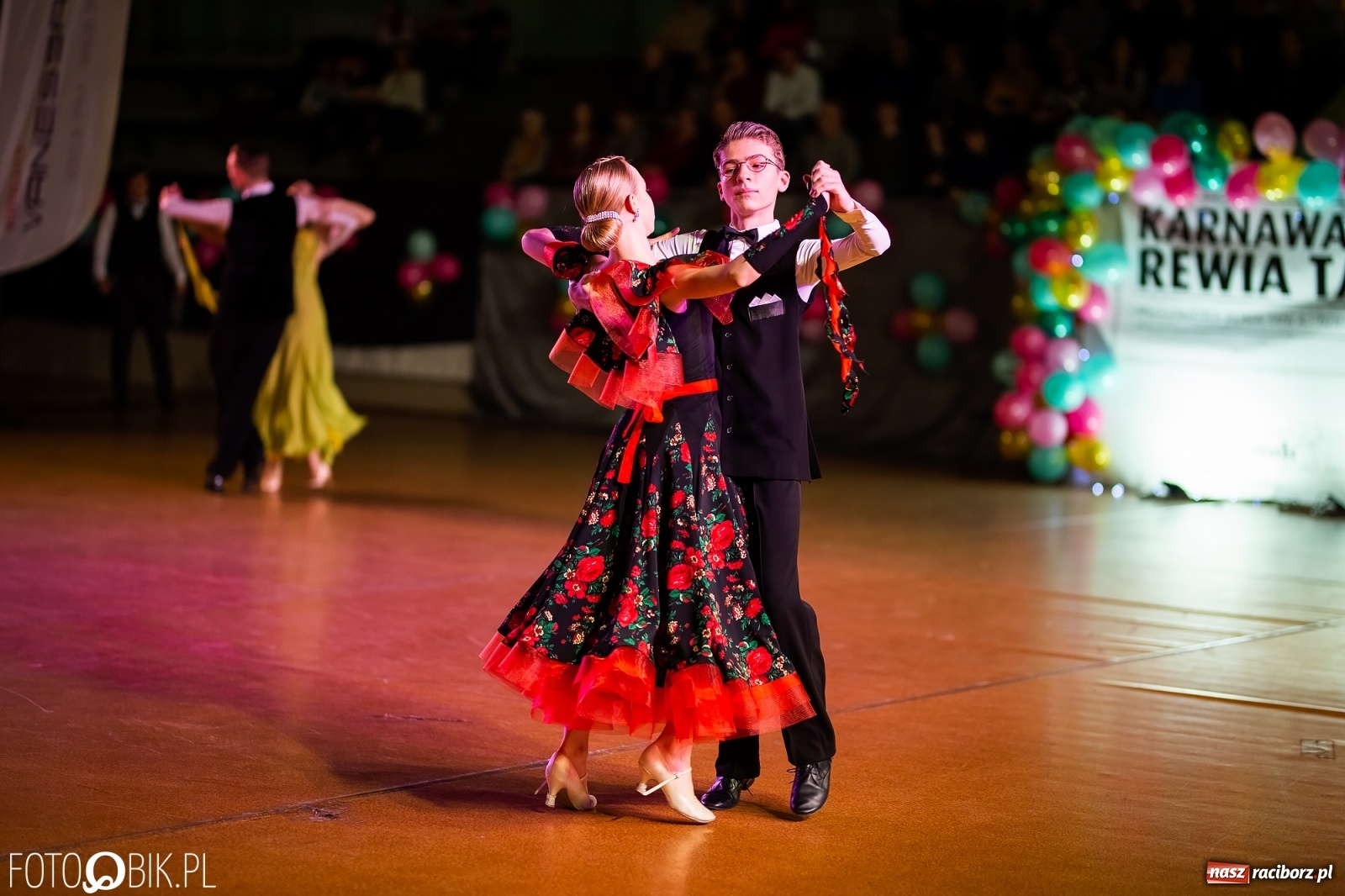 Zdjęcie w galerii na portalu naszraciborz.pl: Młodzieżowa Rewia Tańca w Arenie Rafako wiadomości z regionu