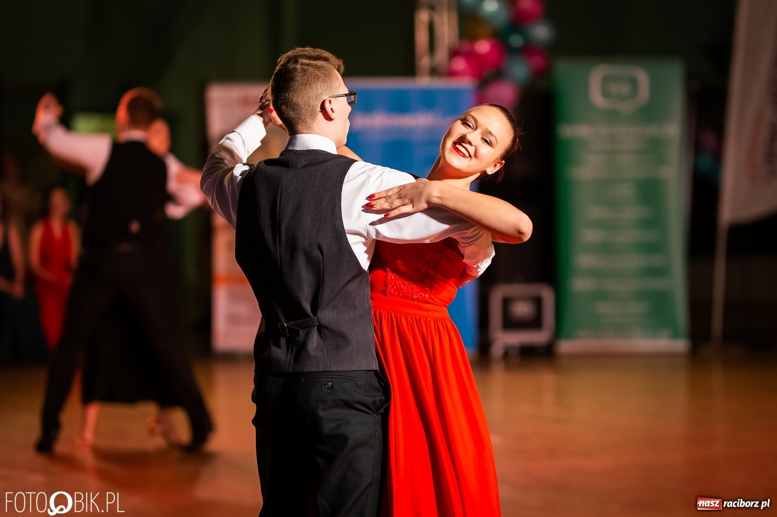 Zdjęcie w galerii na portalu naszraciborz.pl: Młodzieżowa Rewia Tańca w Arenie Rafako wiadomości z regionu