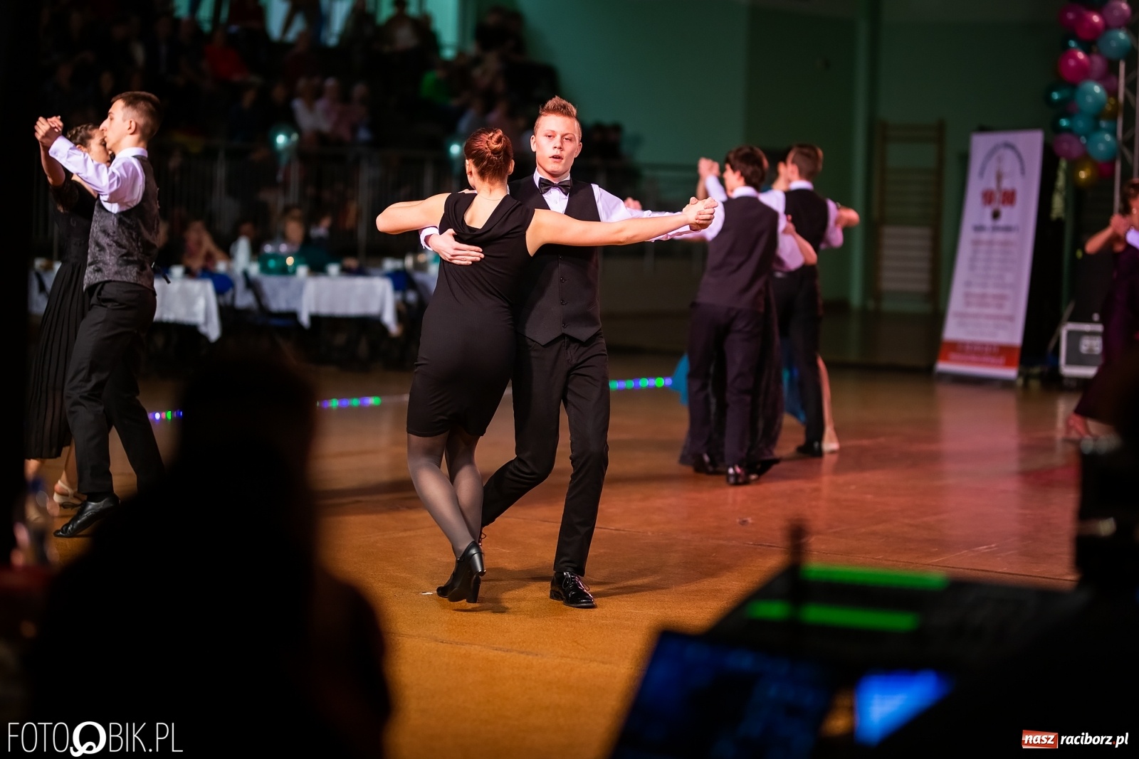 Zdjęcie w galerii na portalu naszraciborz.pl: Młodzieżowa Rewia Tańca w Arenie Rafako wiadomości z regionu