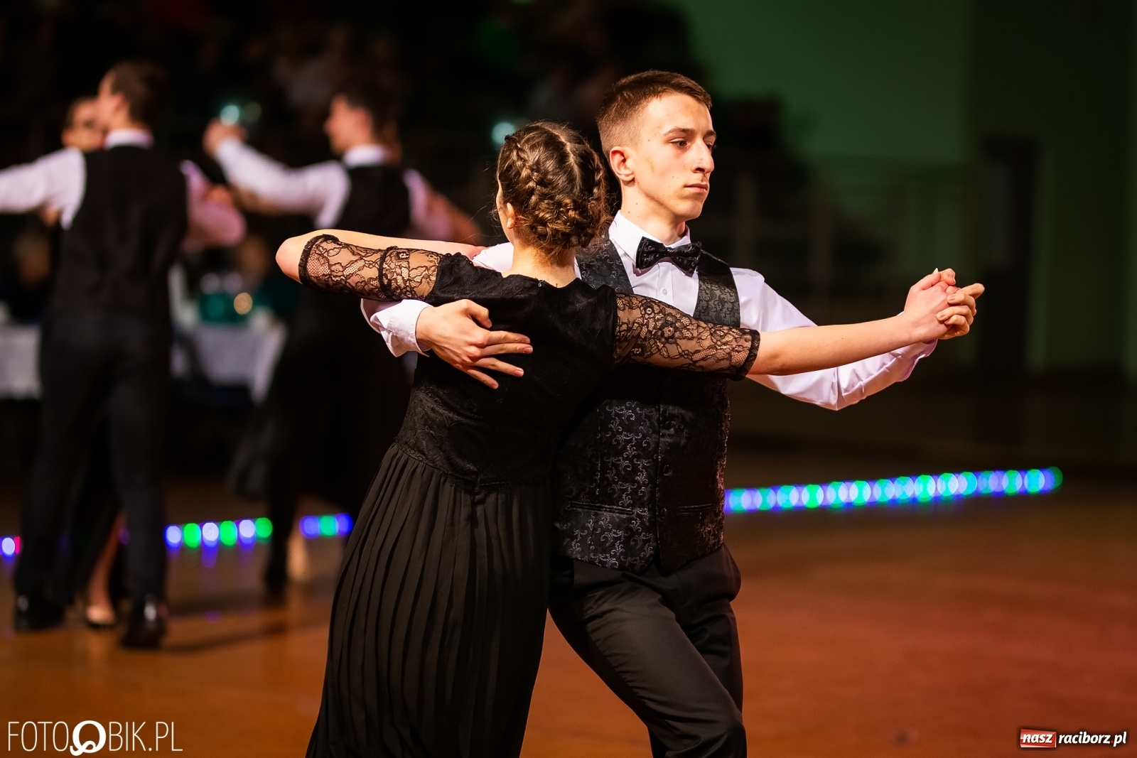 Zdjęcie w galerii na portalu naszraciborz.pl: Młodzieżowa Rewia Tańca w Arenie Rafako wiadomości z regionu