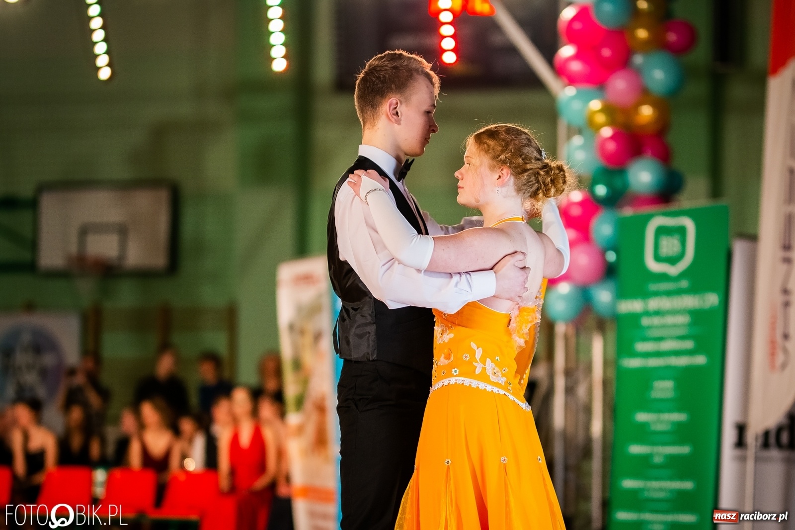 Zdjęcie w galerii na portalu naszraciborz.pl: Młodzieżowa Rewia Tańca w Arenie Rafako wiadomości z regionu