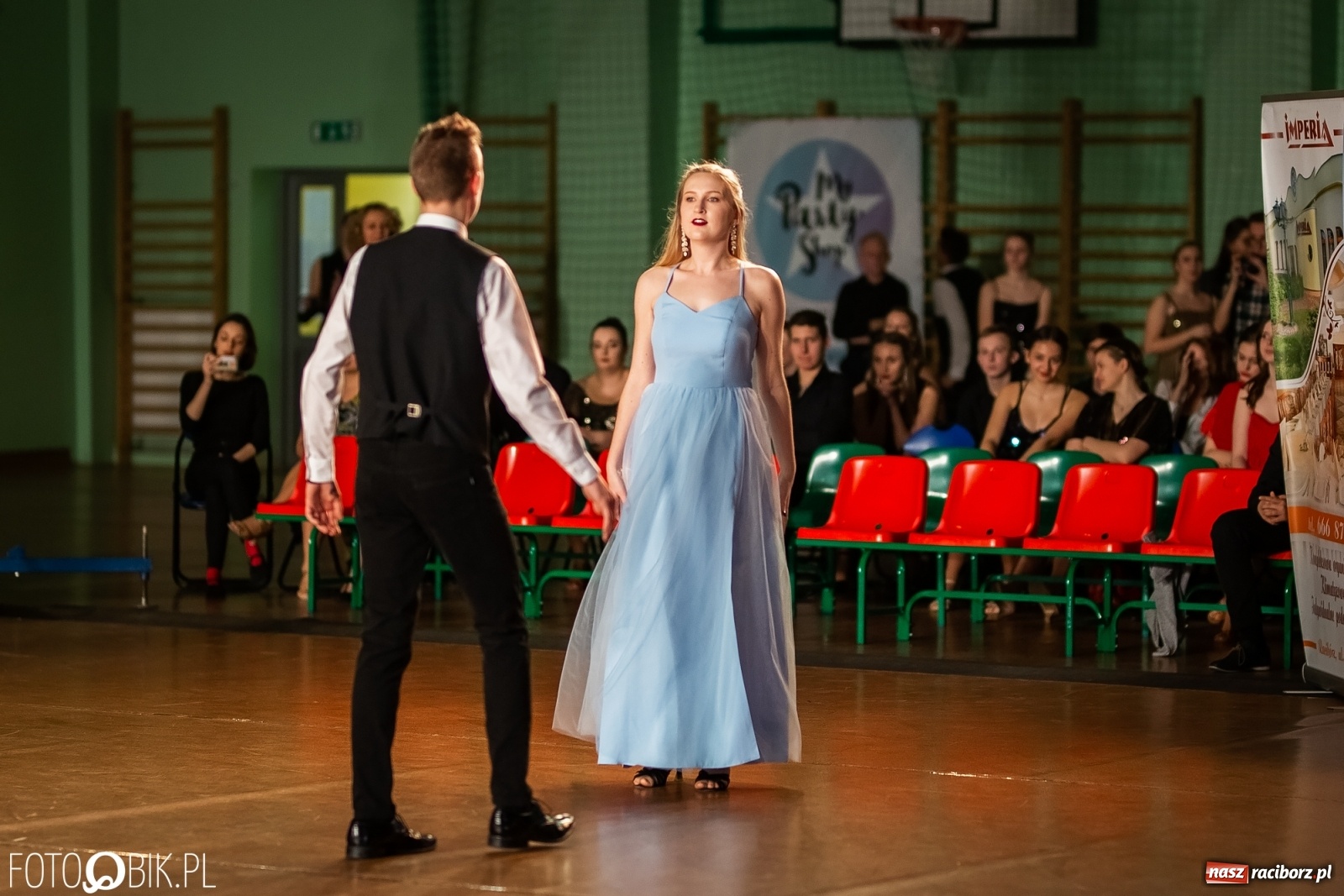 Zdjęcie w galerii na portalu naszraciborz.pl: Młodzieżowa Rewia Tańca w Arenie Rafako wiadomości z regionu