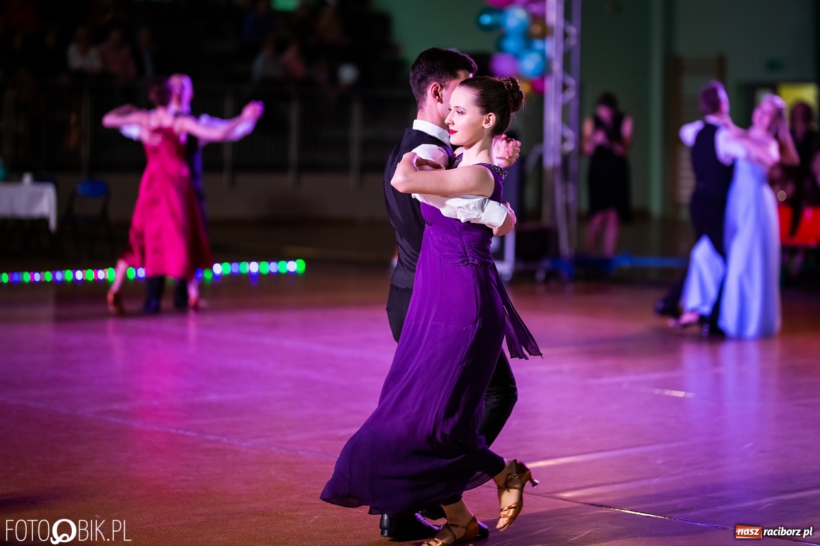 Zdjęcie w galerii na portalu naszraciborz.pl: Młodzieżowa Rewia Tańca w Arenie Rafako wiadomości z regionu