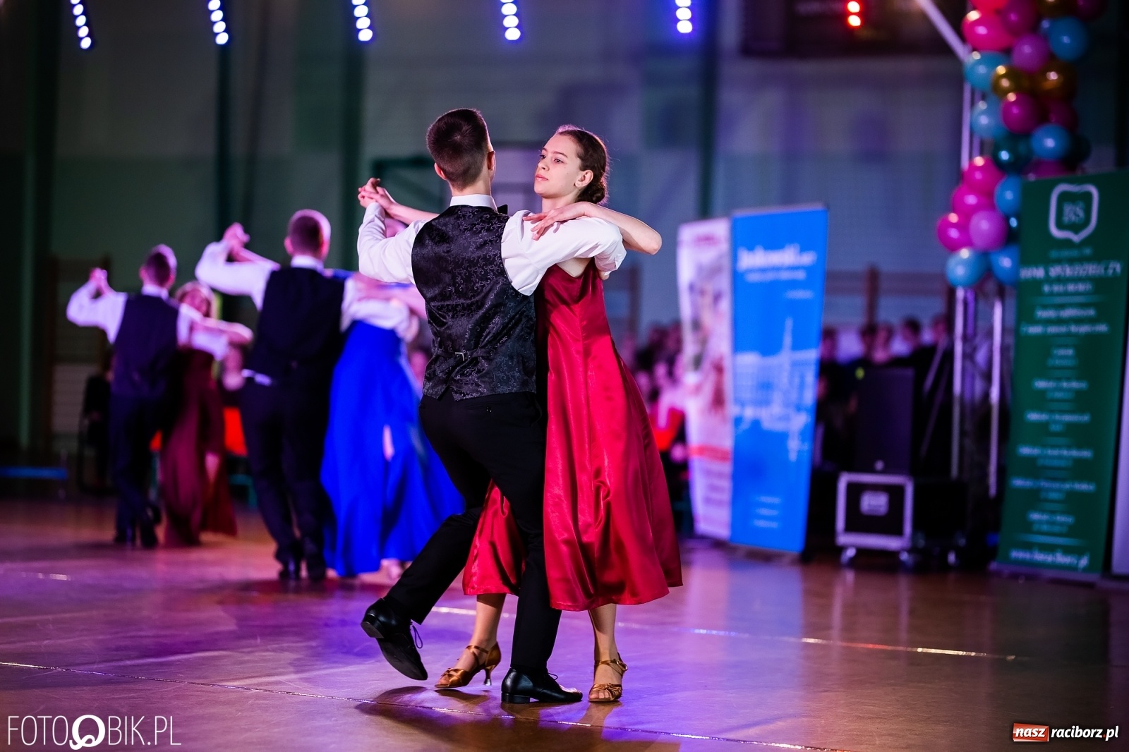 Zdjęcie w galerii na portalu naszraciborz.pl: Młodzieżowa Rewia Tańca w Arenie Rafako wiadomości z regionu