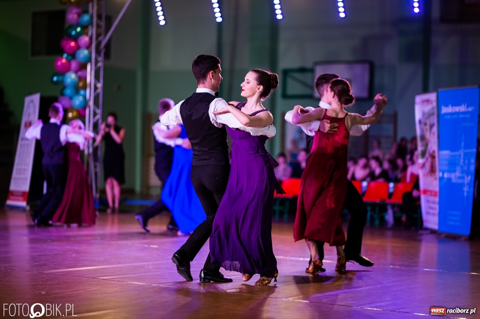 Zdjęcie w galerii na portalu naszraciborz.pl: Młodzieżowa Rewia Tańca w Arenie Rafako wiadomości z regionu