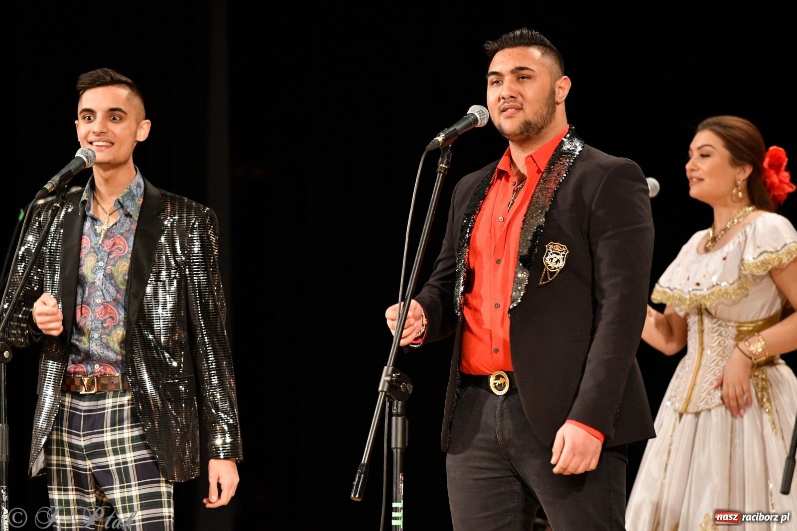 Zdjęcie w galerii na portalu naszraciborz.pl: Don Vasyl & Gwiazdy Cygańskiej Pieśni w Raciborzu  wiadomości z regionu