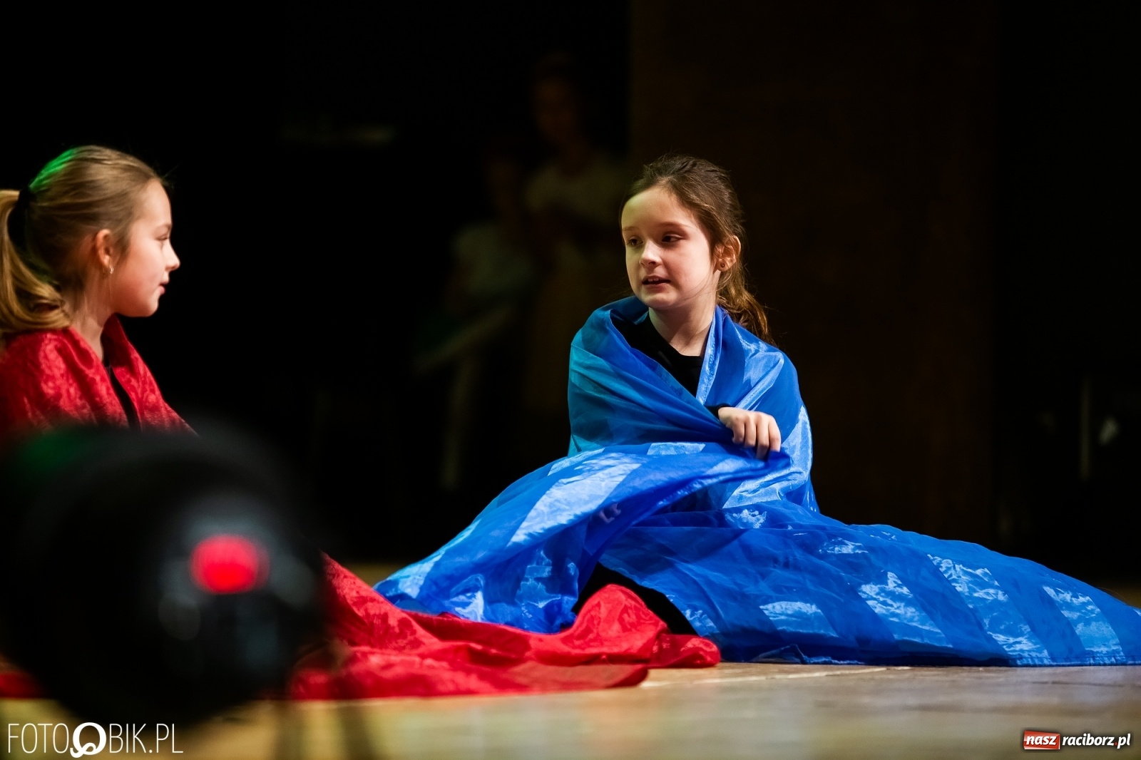 Zdjęcie w galerii na portalu naszraciborz.pl: Sen Księżniczki w wykonaniu aktorów Teatru Miodzio i Małe Miodzio wiadomości z regionu