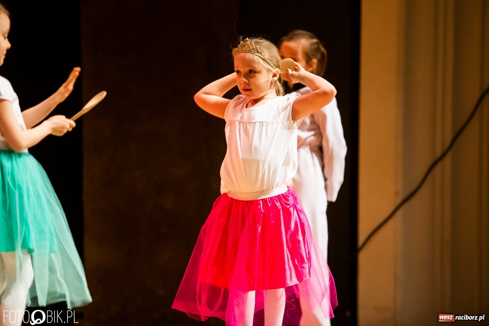 Zdjęcie w galerii na portalu naszraciborz.pl: Sen Księżniczki w wykonaniu aktorów Teatru Miodzio i Małe Miodzio wiadomości z regionu