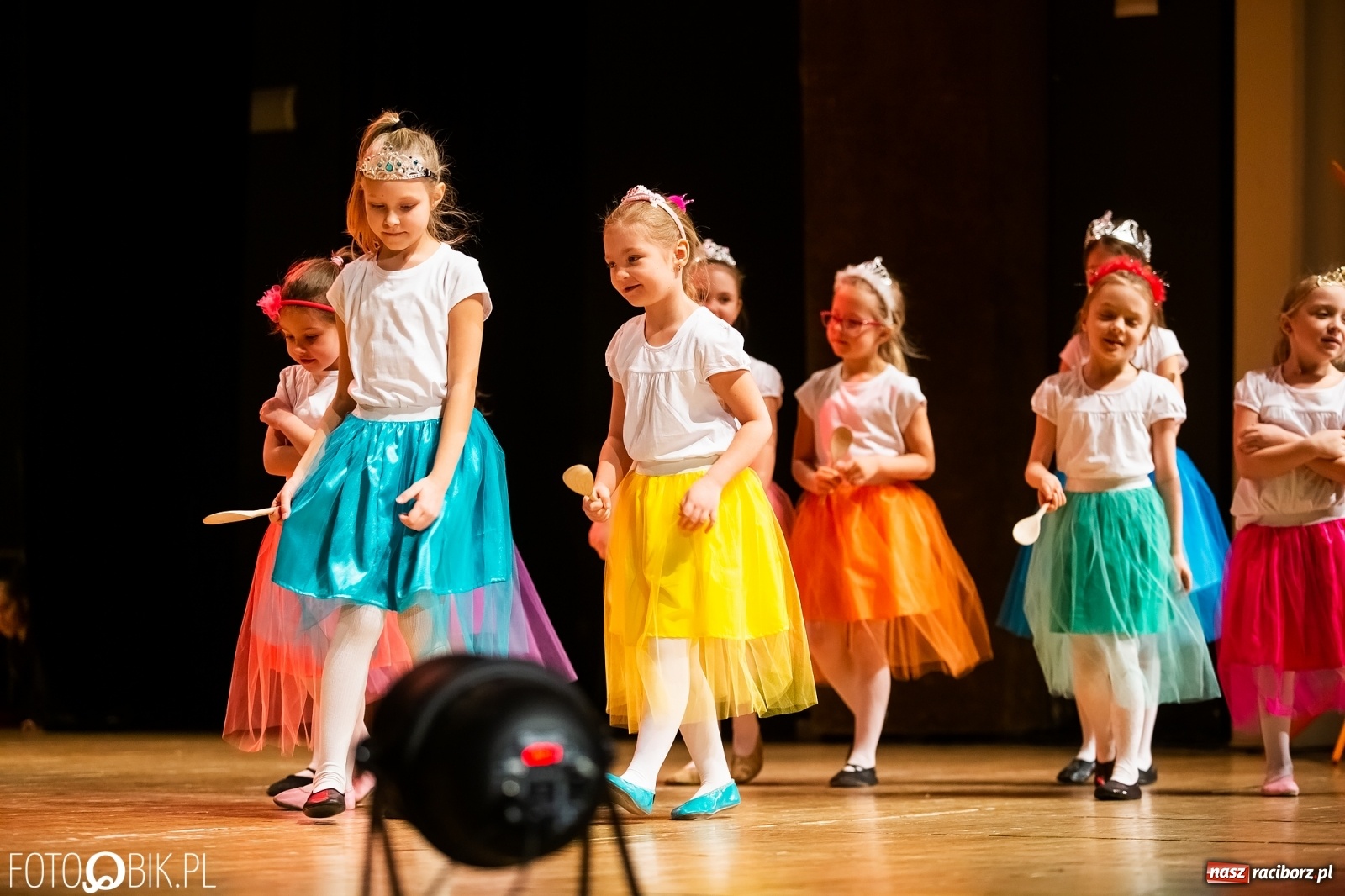 Zdjęcie w galerii na portalu naszraciborz.pl: Sen Księżniczki w wykonaniu aktorów Teatru Miodzio i Małe Miodzio wiadomości z regionu