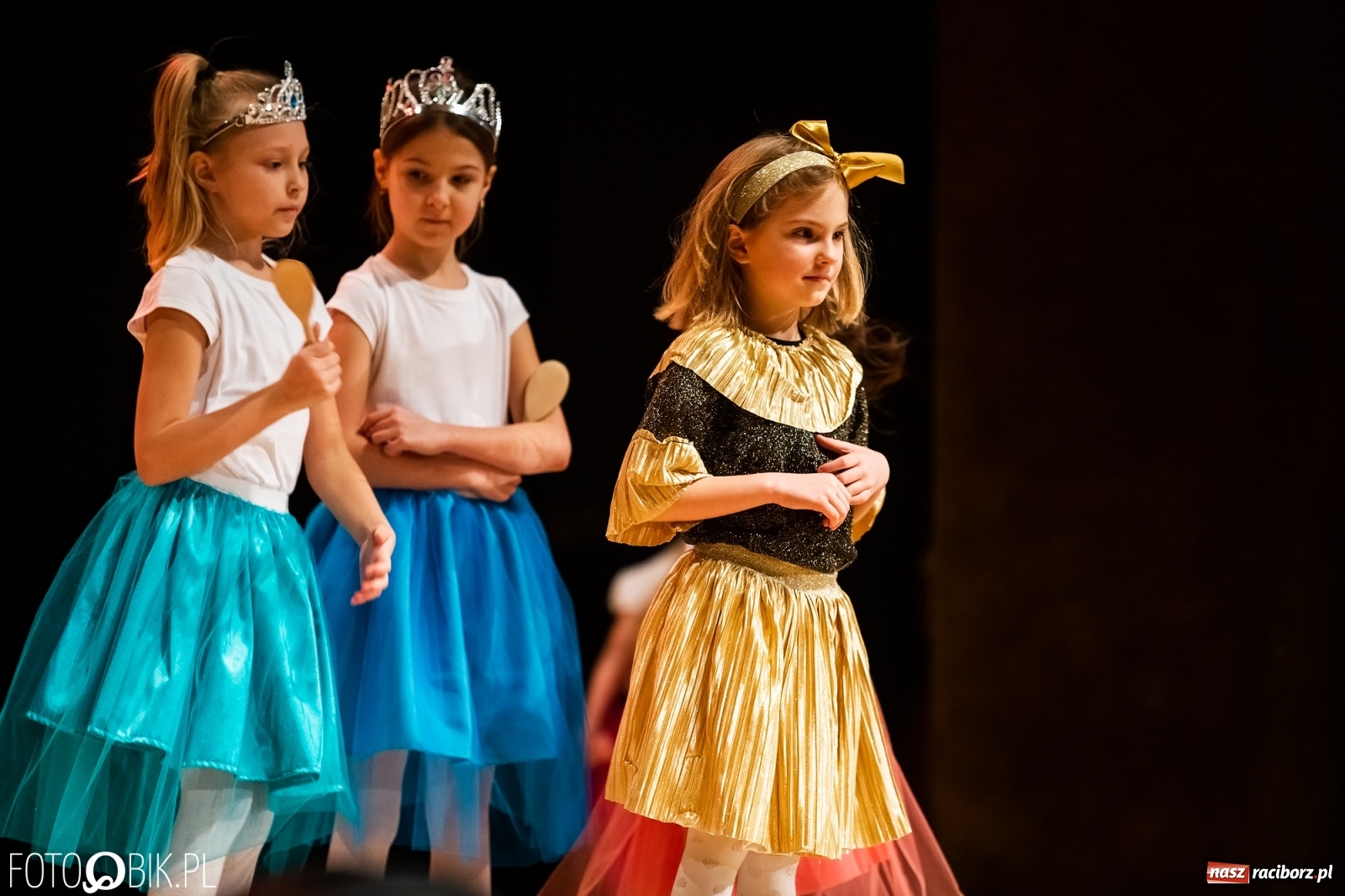 Zdjęcie w galerii na portalu naszraciborz.pl: Sen Księżniczki w wykonaniu aktorów Teatru Miodzio i Małe Miodzio wiadomości z regionu