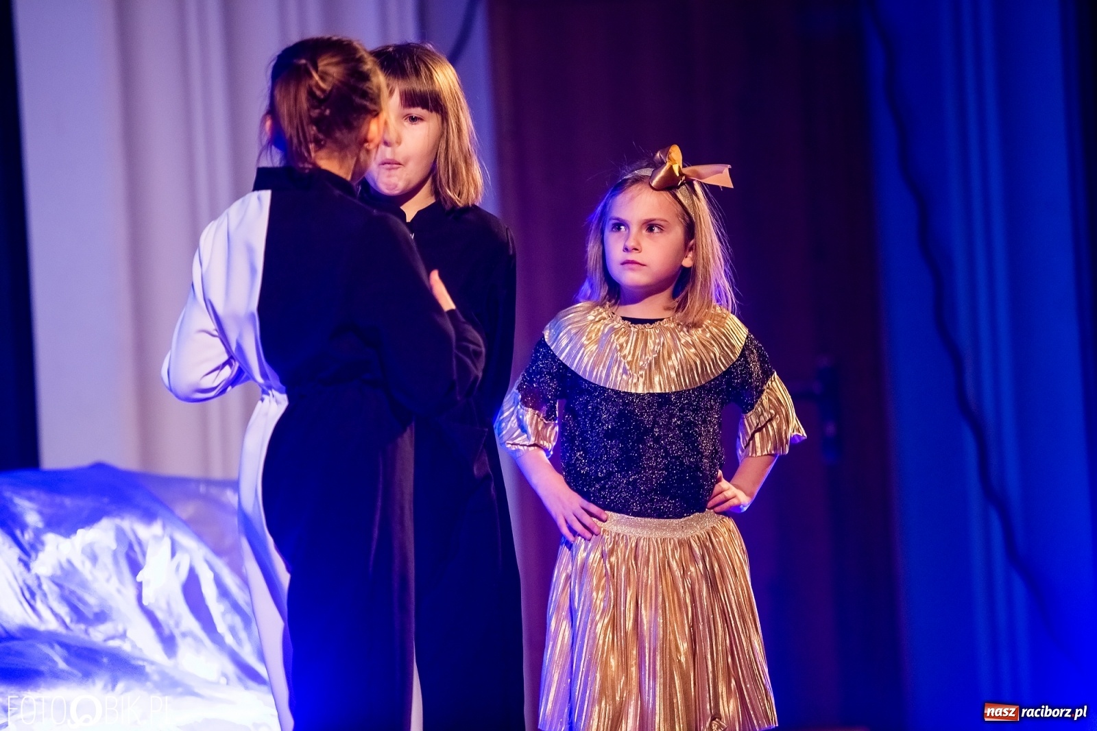 Zdjęcie w galerii na portalu naszraciborz.pl: Sen Księżniczki w wykonaniu aktorów Teatru Miodzio i Małe Miodzio wiadomości z regionu