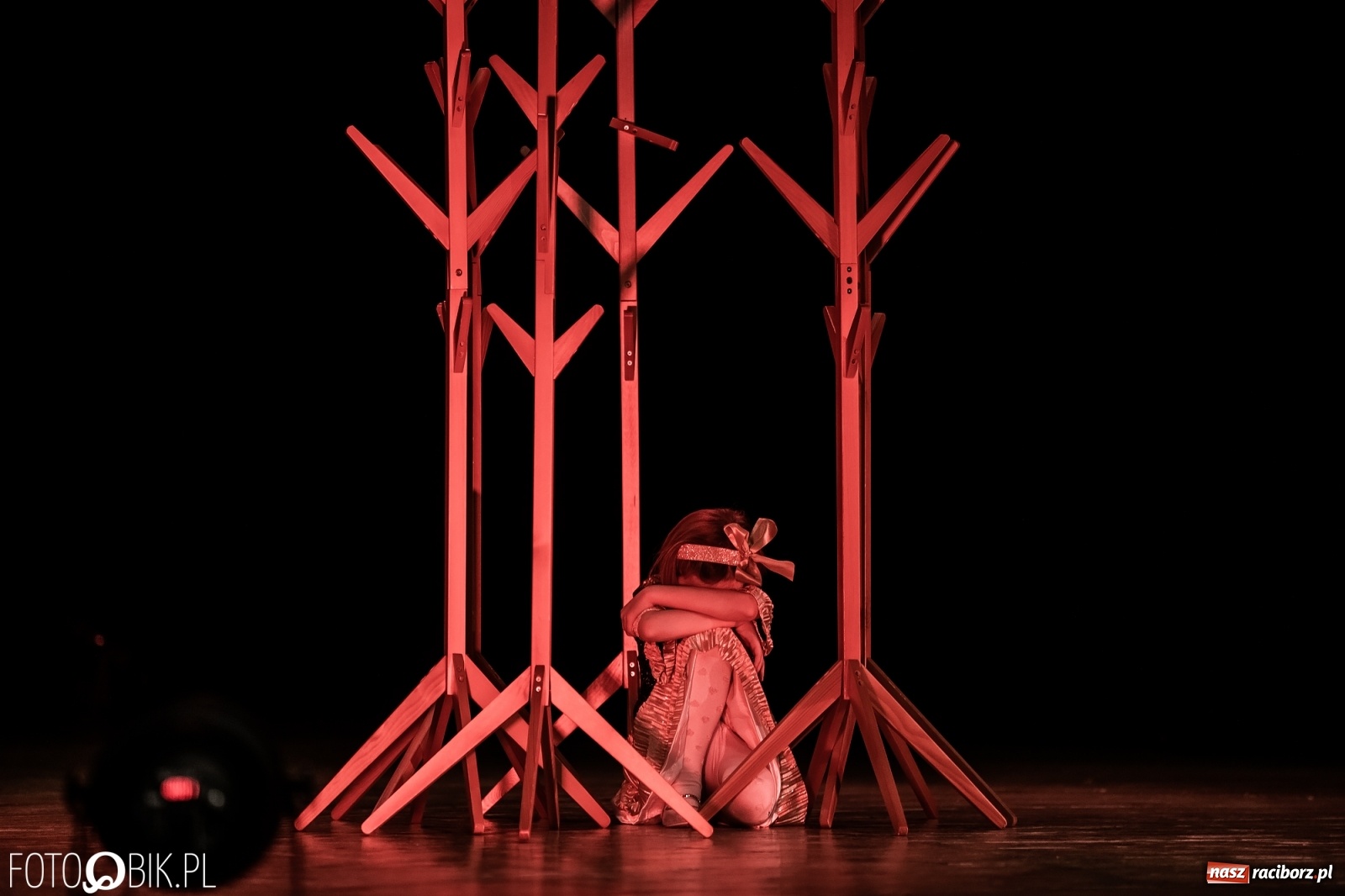 Zdjęcie w galerii na portalu naszraciborz.pl: Sen Księżniczki w wykonaniu aktorów Teatru Miodzio i Małe Miodzio wiadomości z regionu