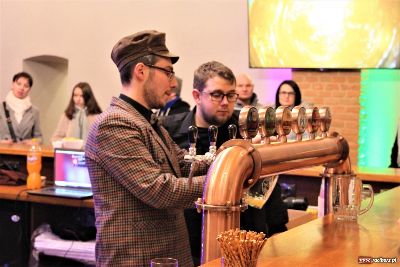 Zdjęcie w galerii na portalu naszraciborz.pl: Nocne zwiedzanie raciborskiego browaru  wiadomości z regionu