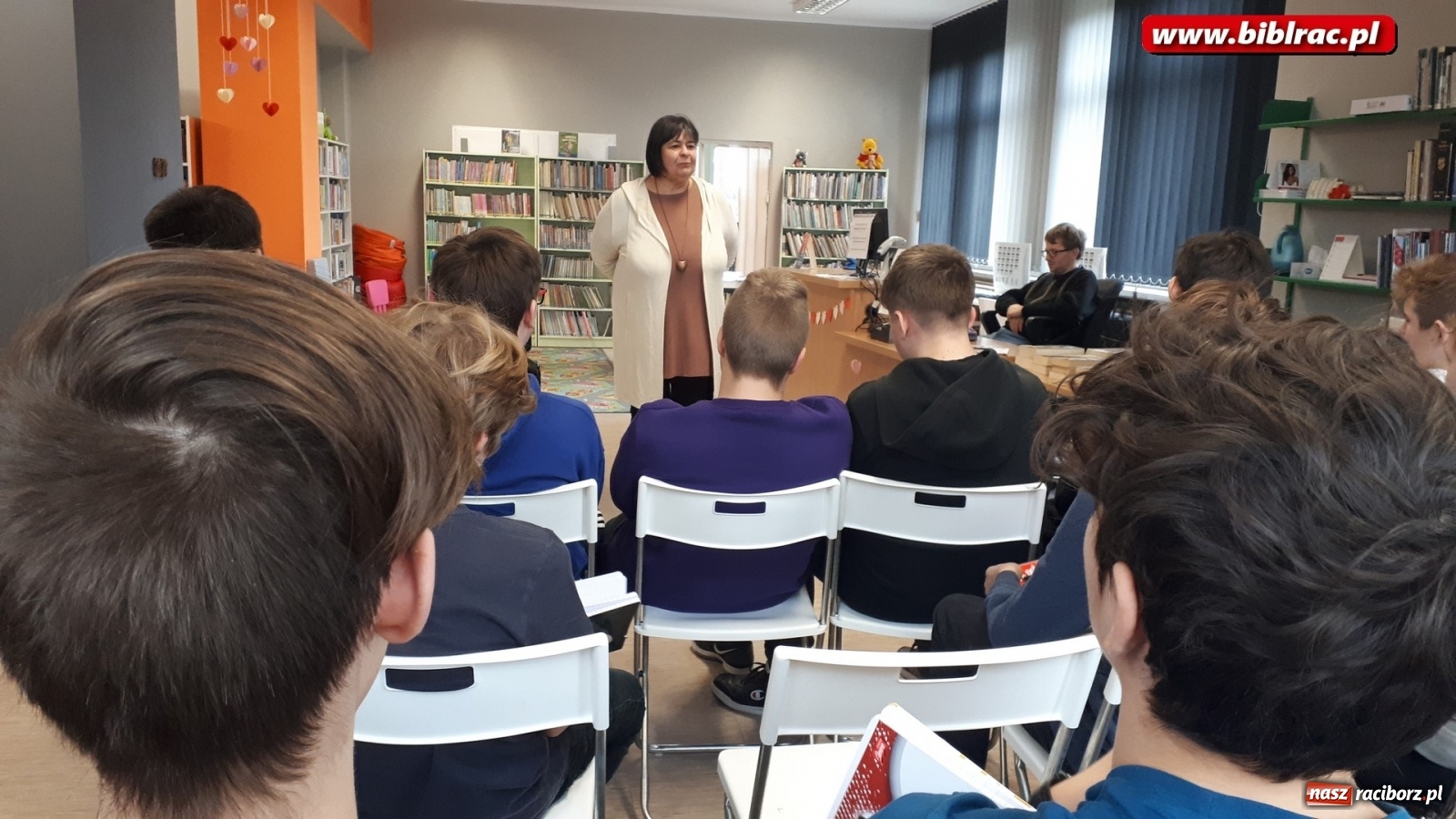 Zdjęcie w galerii na portalu naszraciborz.pl: Dzień Bezpiecznego Internetu w bibliotece wiadomości z regionu