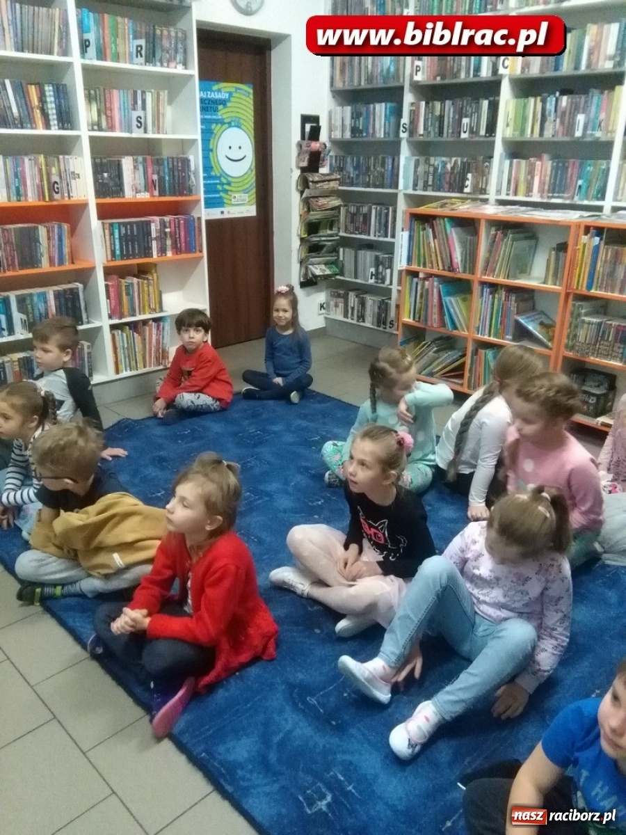 Zdjęcie w galerii na portalu naszraciborz.pl: Dzień Bezpiecznego Internetu w bibliotece wiadomości z regionu