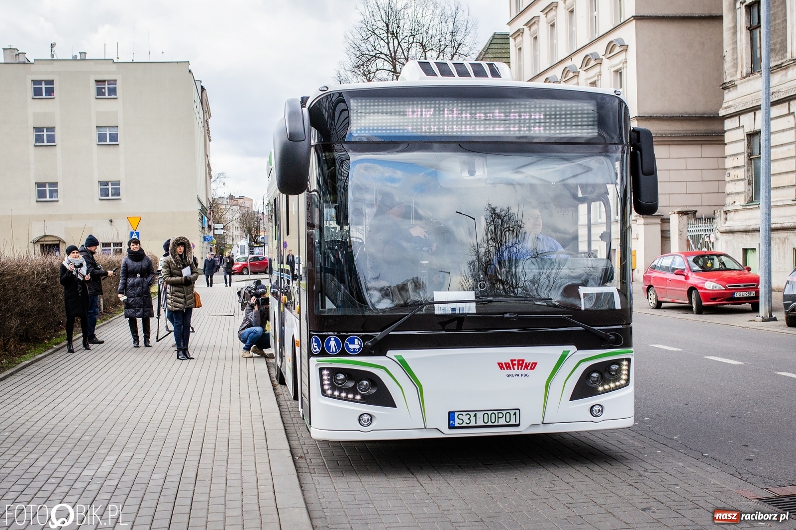 Zdjęcie w galerii na portalu naszraciborz.pl: Ruszyła produkcja e-busa zaprojektowanego przez Rafako  wiadomości z regionu