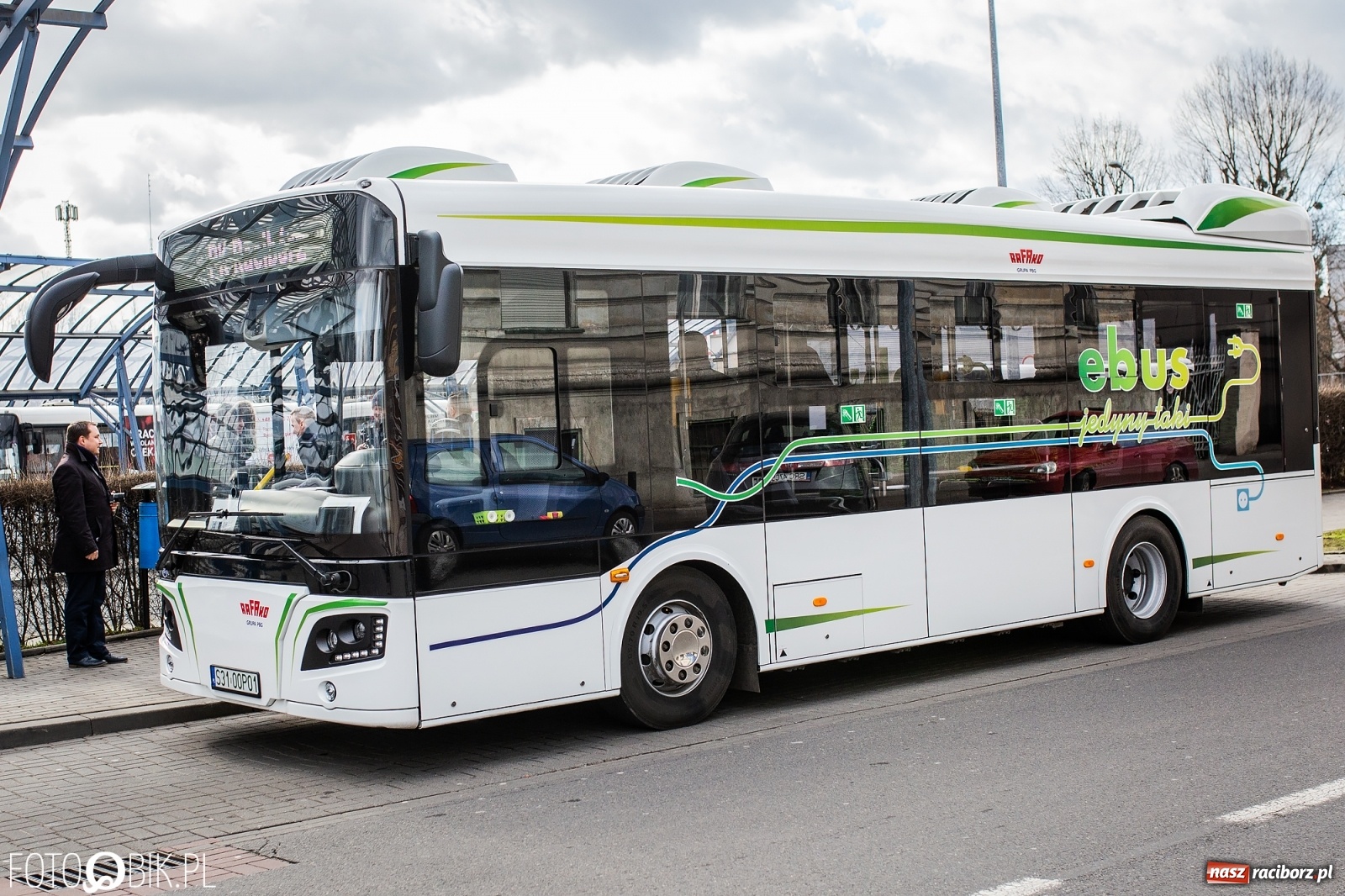 Zdjęcie w galerii na portalu naszraciborz.pl: Ruszyła produkcja e-busa zaprojektowanego przez Rafako  wiadomości z regionu