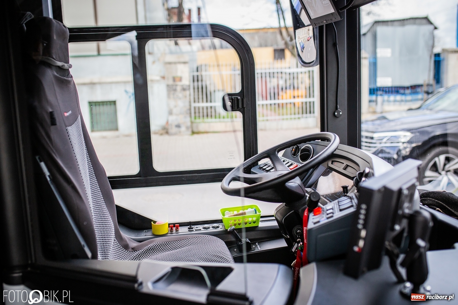 Zdjęcie w galerii na portalu naszraciborz.pl: Ruszyła produkcja e-busa zaprojektowanego przez Rafako  wiadomości z regionu