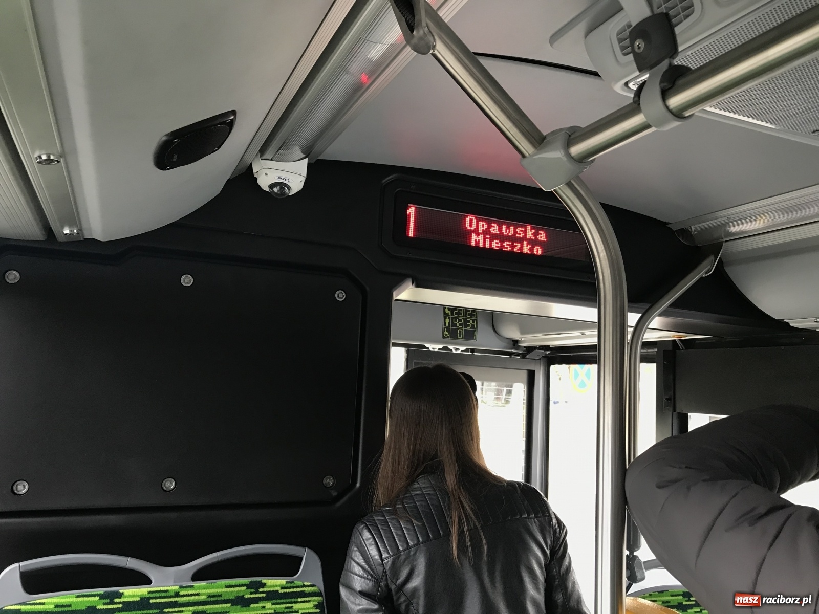 Zdjęcie w galerii na portalu naszraciborz.pl: Ruszyła produkcja e-busa zaprojektowanego przez Rafako  wiadomości z regionu