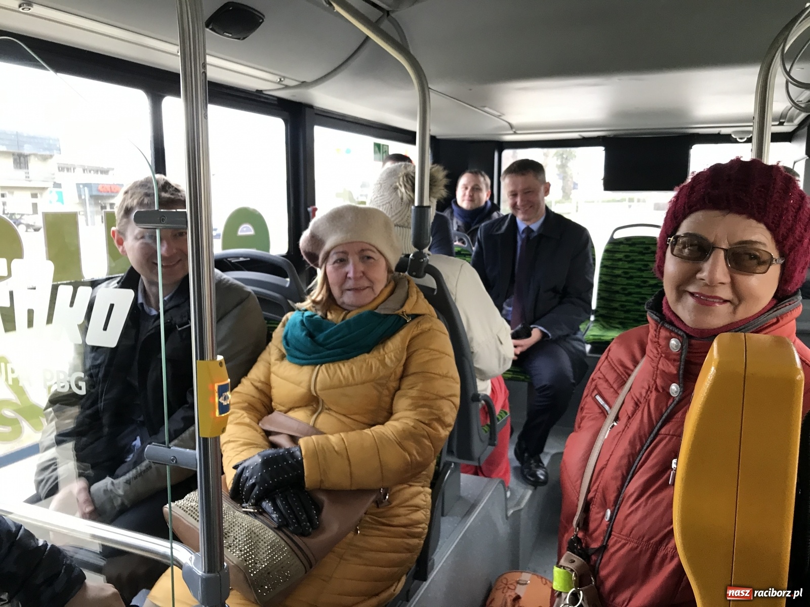 Zdjęcie w galerii na portalu naszraciborz.pl: Ruszyła produkcja e-busa zaprojektowanego przez Rafako  wiadomości z regionu