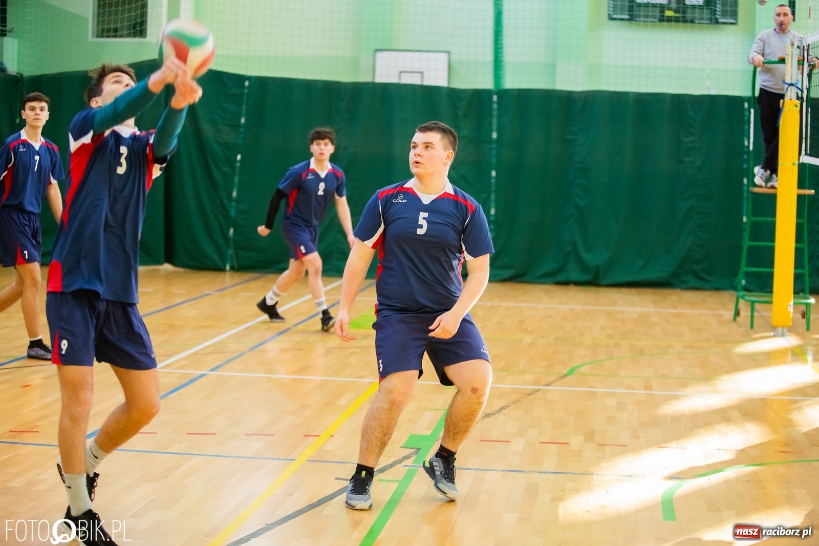 Zdjęcie w galerii na portalu naszraciborz.pl: Finały miejskie w siatkówce chłopców za nami wiadomości z regionu