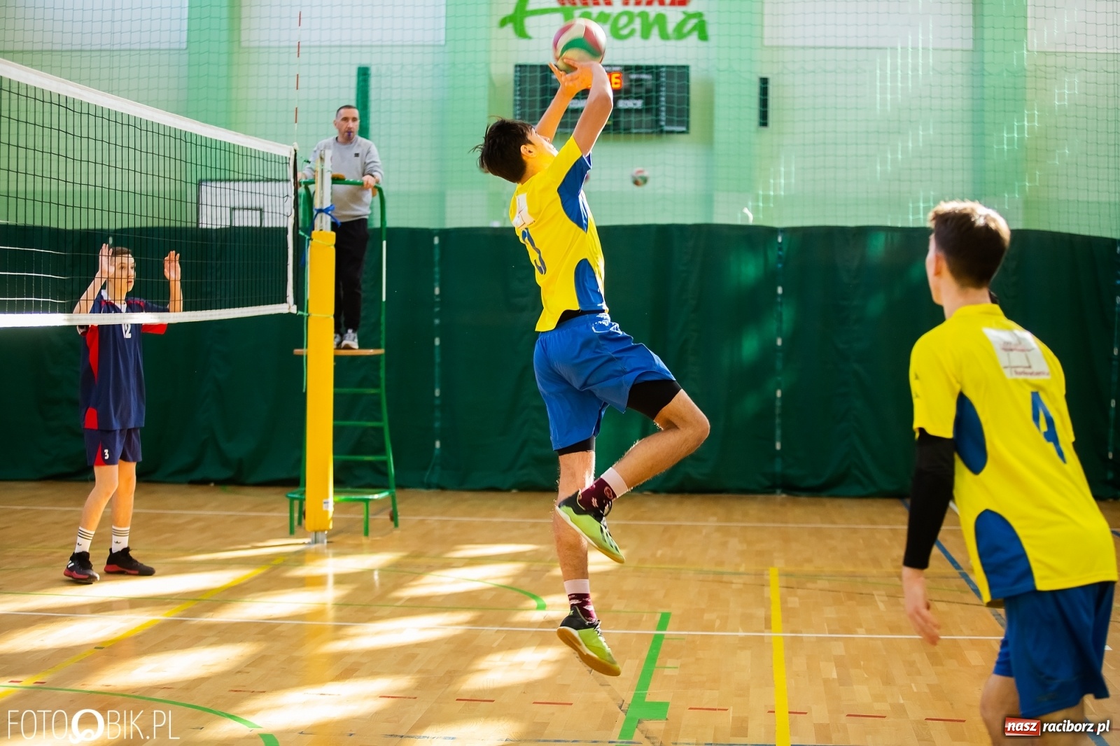 Zdjęcie w galerii na portalu naszraciborz.pl: Finały miejskie w siatkówce chłopców za nami wiadomości z regionu