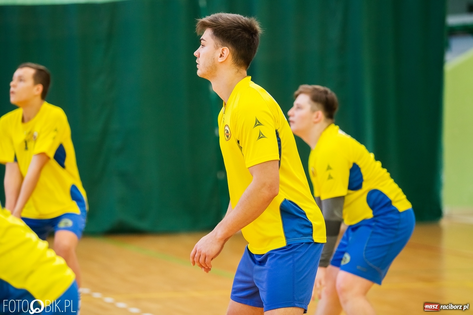 Zdjęcie w galerii na portalu naszraciborz.pl: Finały miejskie w siatkówce chłopców za nami wiadomości z regionu