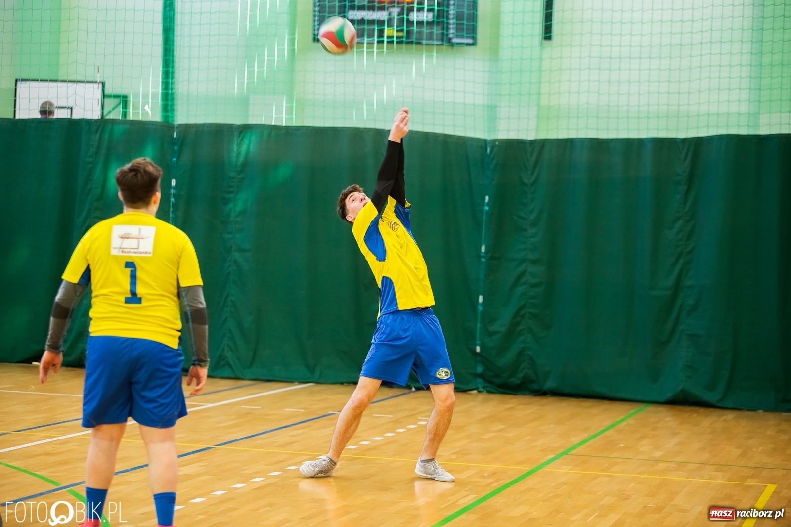 Zdjęcie w galerii na portalu naszraciborz.pl: Finały miejskie w siatkówce chłopców za nami wiadomości z regionu