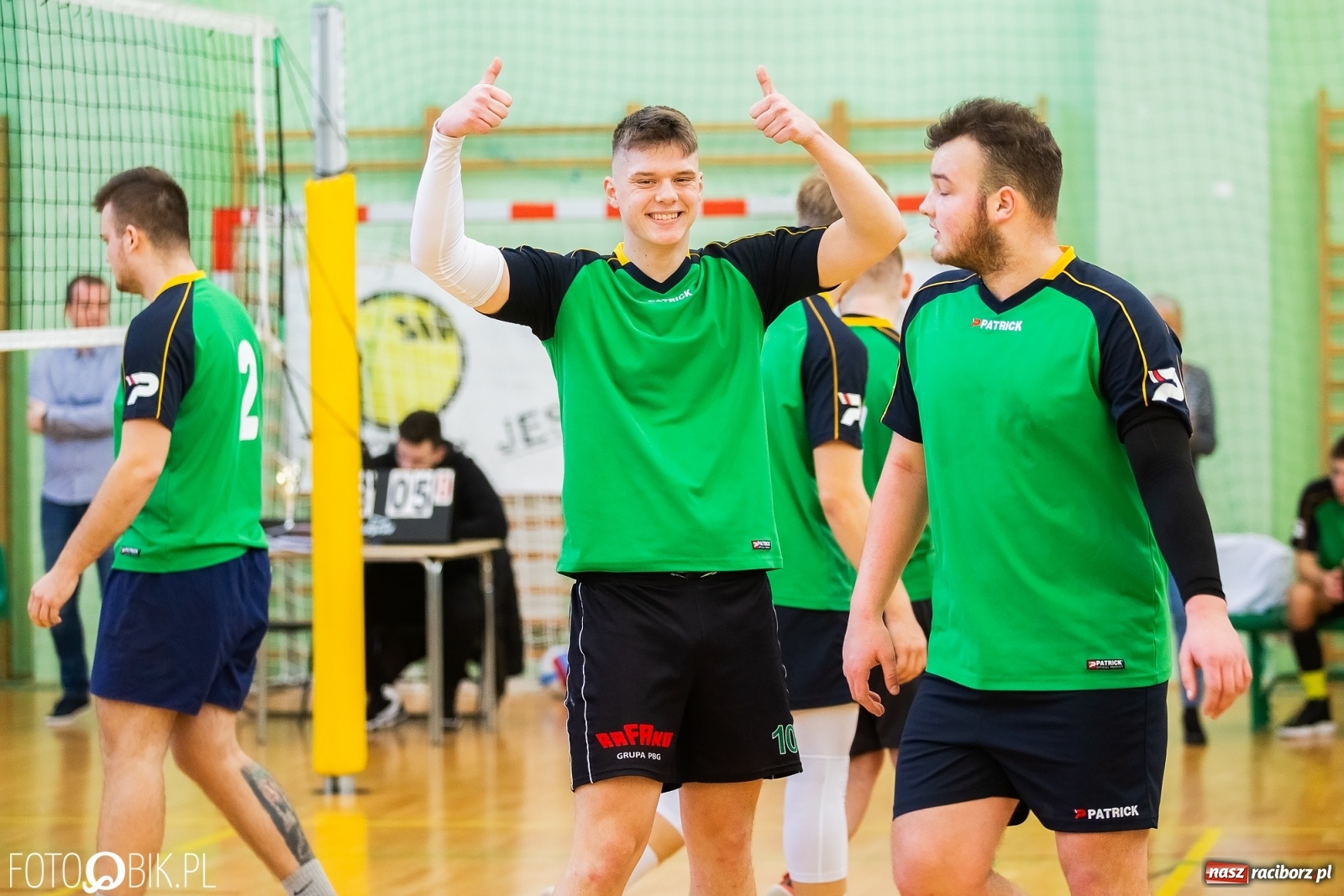 Zdjęcie w galerii na portalu naszraciborz.pl: Finały miejskie w siatkówce chłopców za nami wiadomości z regionu