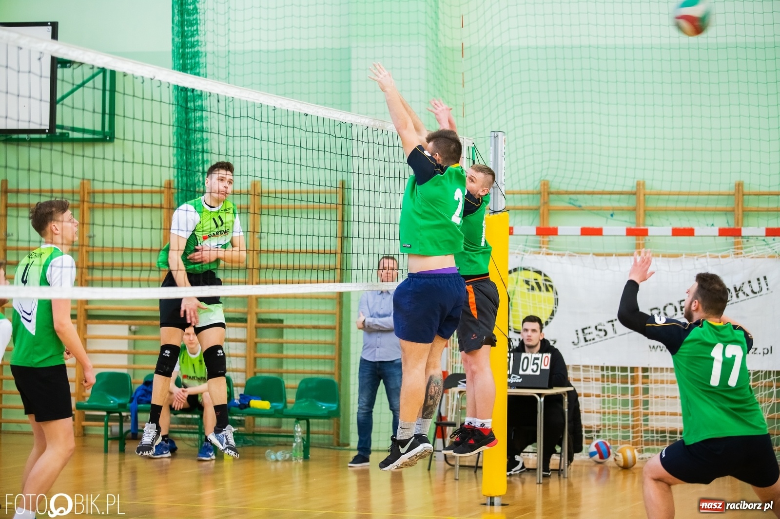 Zdjęcie w galerii na portalu naszraciborz.pl: Finały miejskie w siatkówce chłopców za nami wiadomości z regionu