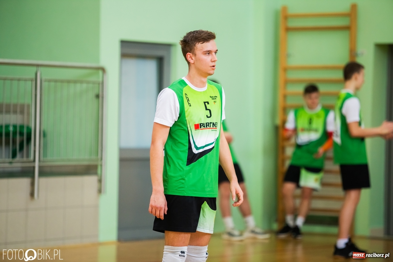 Zdjęcie w galerii na portalu naszraciborz.pl: Finały miejskie w siatkówce chłopców za nami wiadomości z regionu