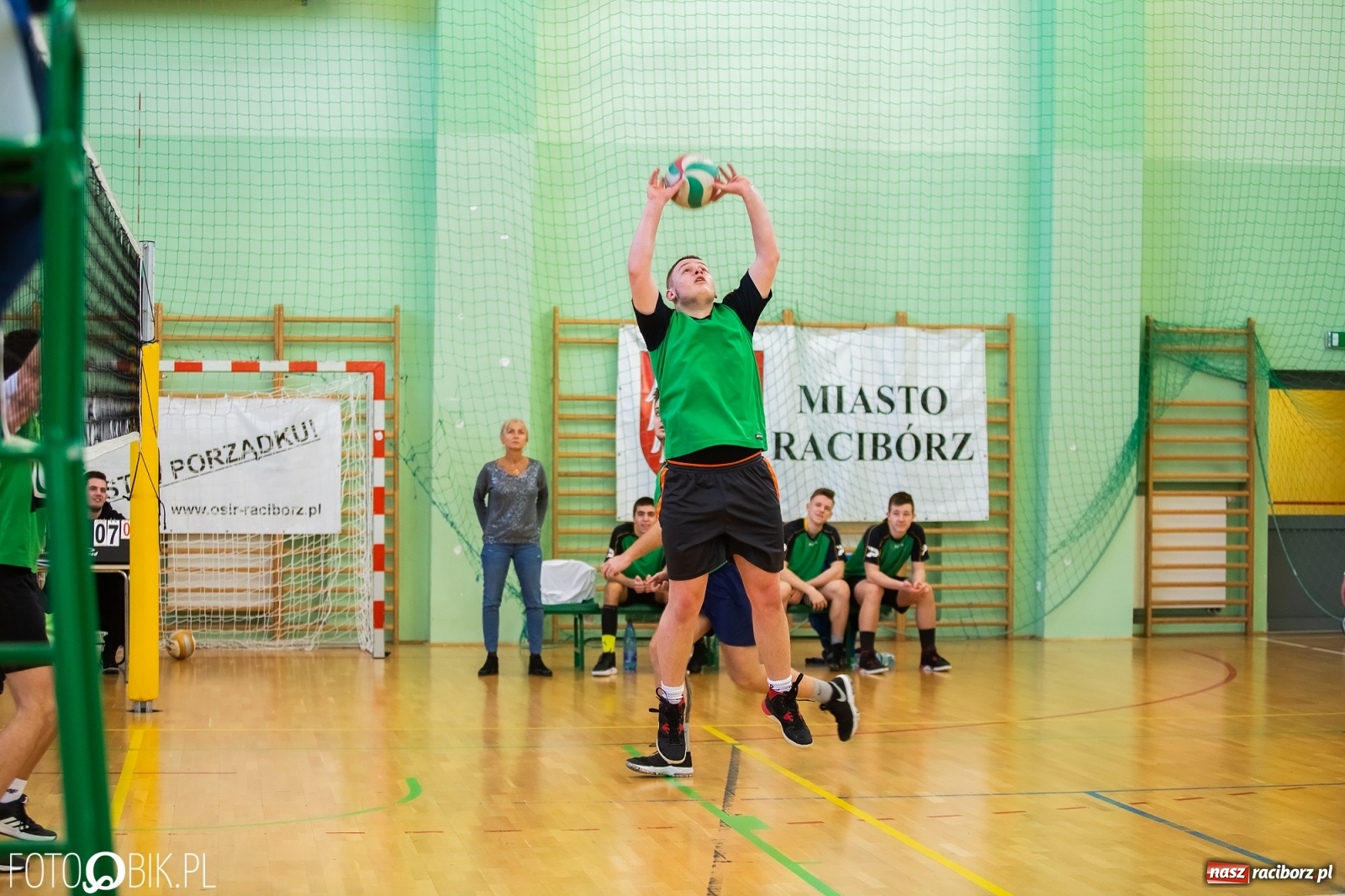 Zdjęcie w galerii na portalu naszraciborz.pl: Finały miejskie w siatkówce chłopców za nami wiadomości z regionu
