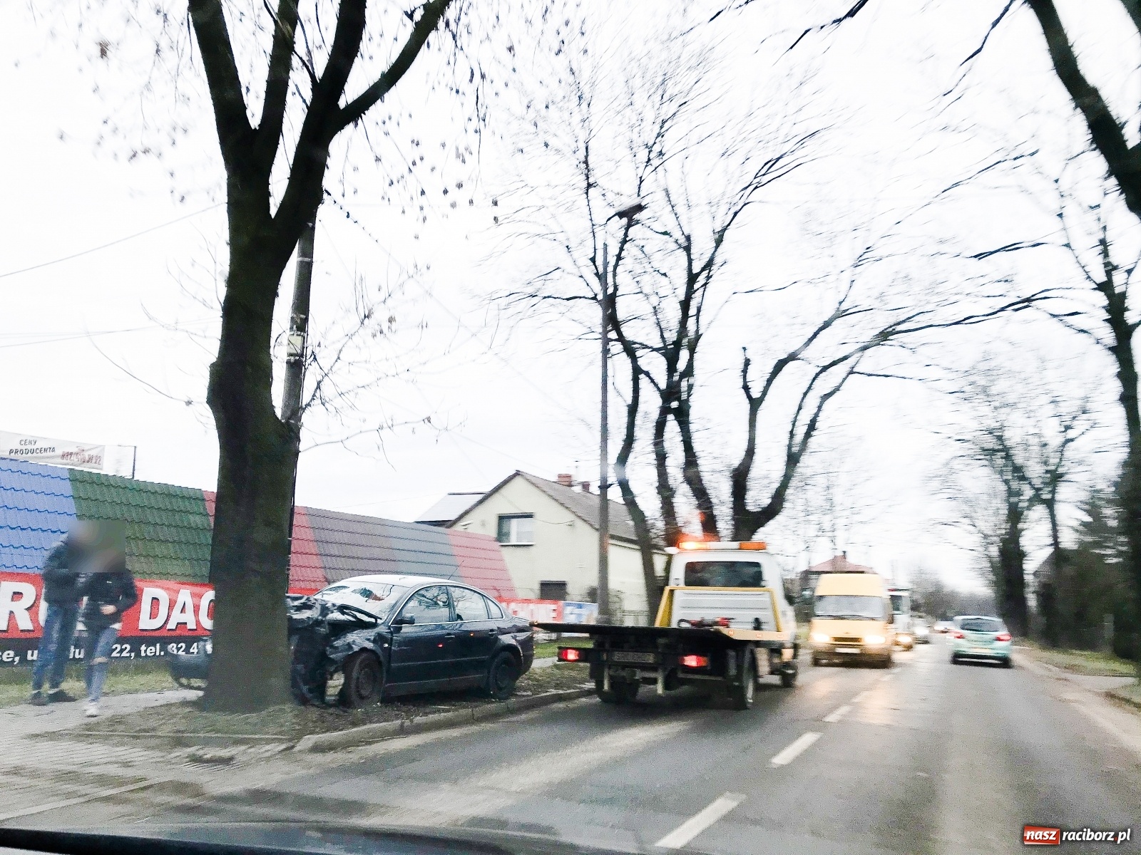 Zdjęcie w galerii na portalu naszraciborz.pl: Dwóch mężczyzn rannych w zdarzeniu na Rybnickiej  wiadomości z regionu