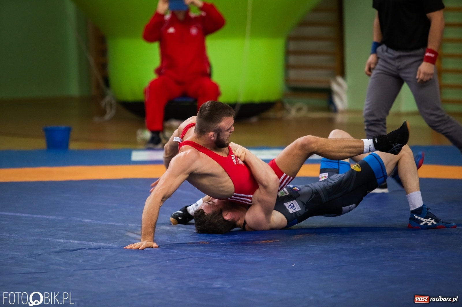 Zdjęcie w galerii na portalu naszraciborz.pl: Puchar Polski w zapasach w stylu klasycznym w Arenie Rafako wiadomości z regionu
