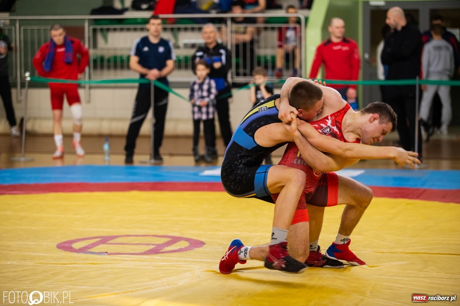 Zdjęcie w galerii na portalu naszraciborz.pl: Puchar Polski w zapasach w stylu klasycznym w Arenie Rafako wiadomości z regionu