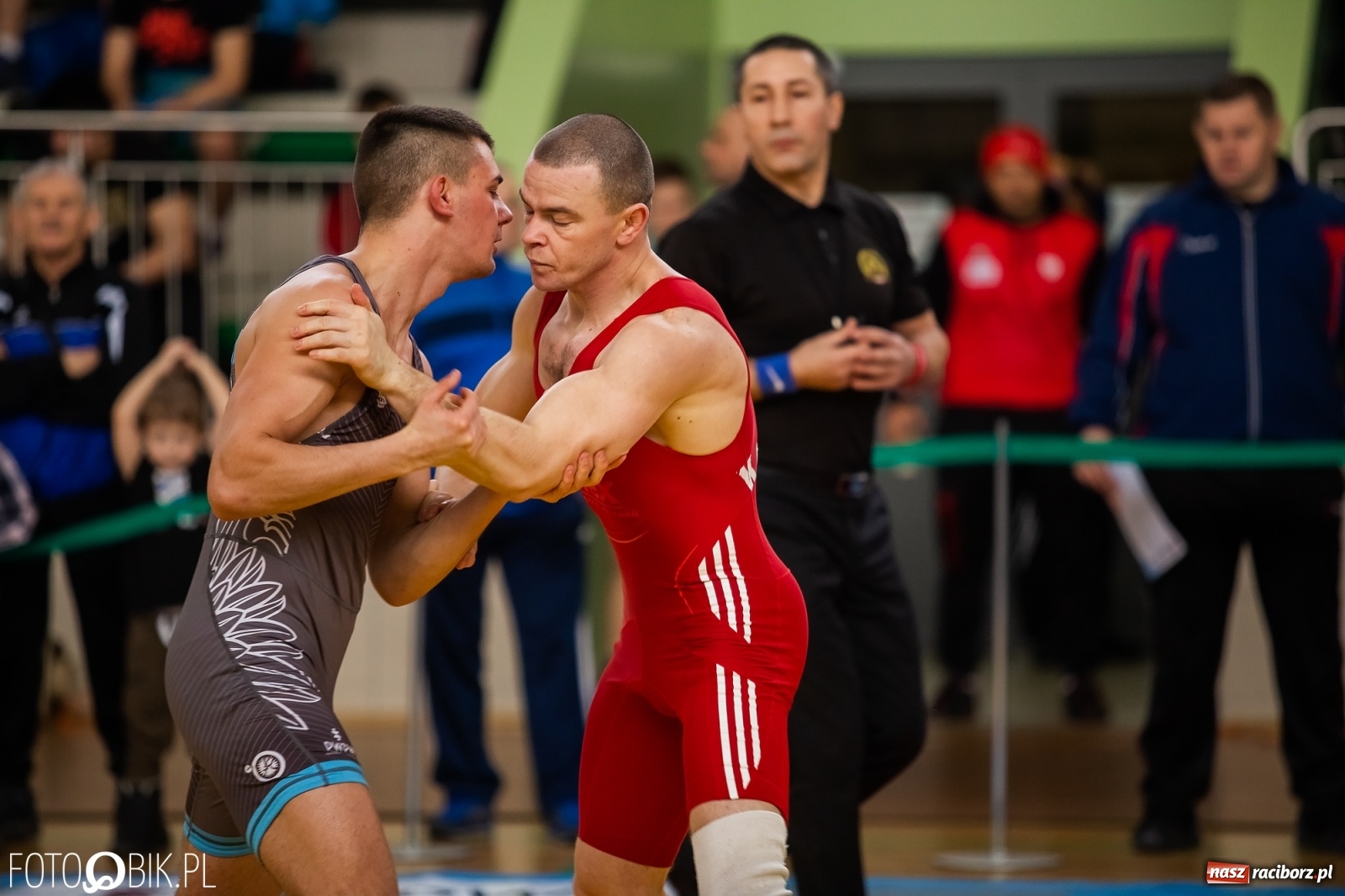 Zdjęcie w galerii na portalu naszraciborz.pl: Puchar Polski w zapasach w stylu klasycznym w Arenie Rafako wiadomości z regionu