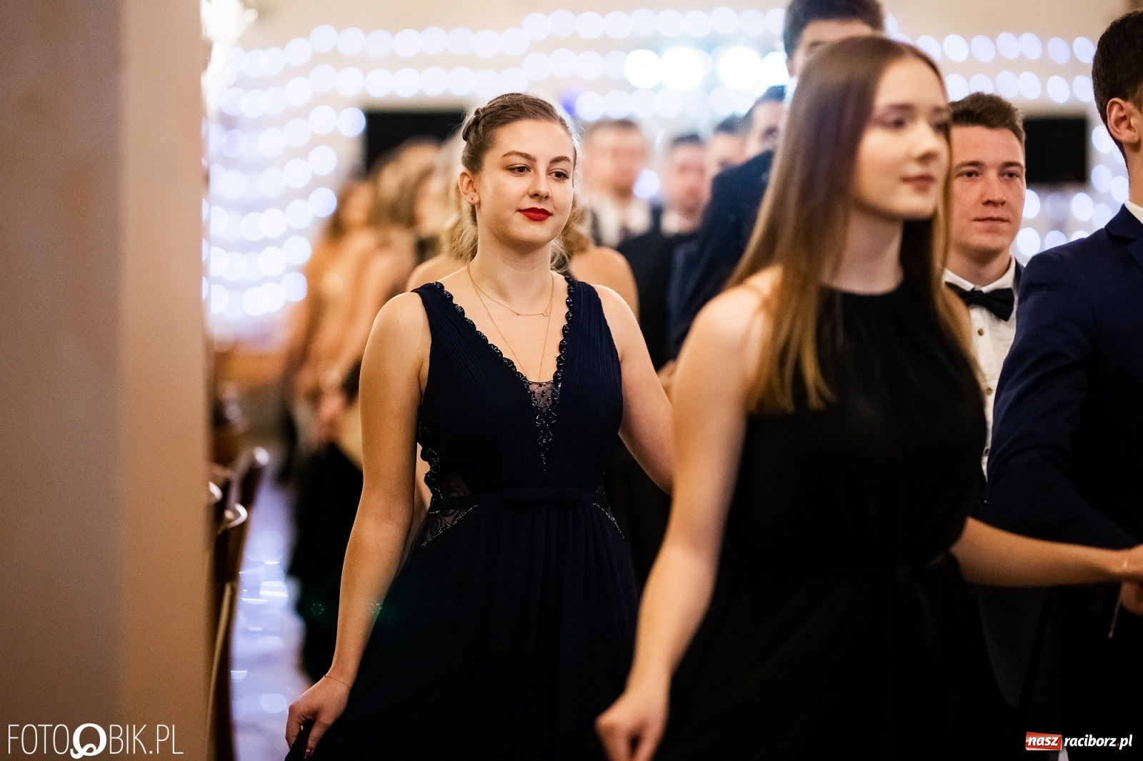 Zdjęcie w galerii na portalu naszraciborz.pl: Studniówka I LO im. Jana Kasprowicza w Raciborzu wiadomości z regionu