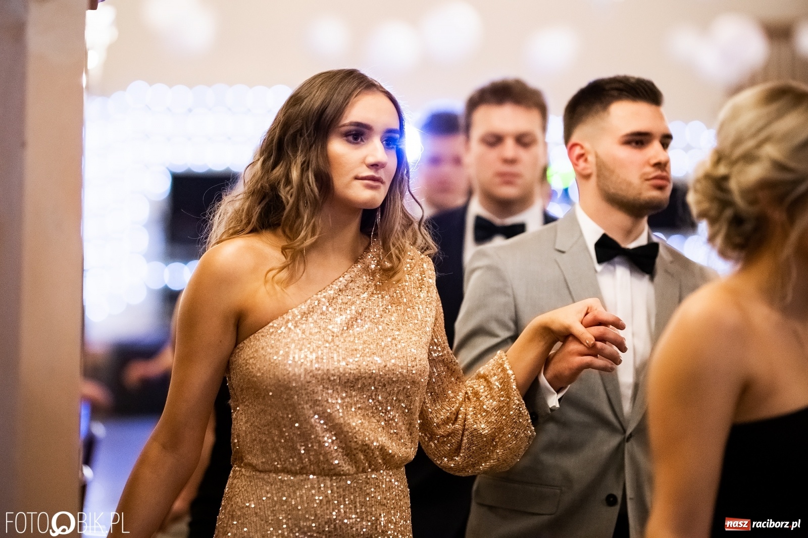 Zdjęcie w galerii na portalu naszraciborz.pl: Studniówka I LO im. Jana Kasprowicza w Raciborzu wiadomości z regionu