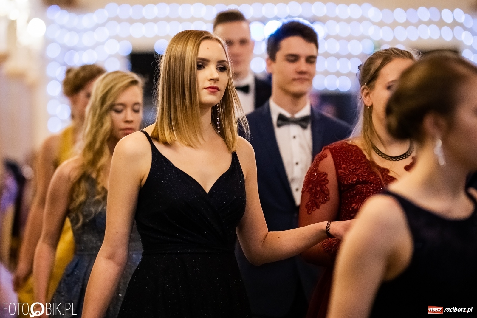 Zdjęcie w galerii na portalu naszraciborz.pl: Studniówka I LO im. Jana Kasprowicza w Raciborzu wiadomości z regionu