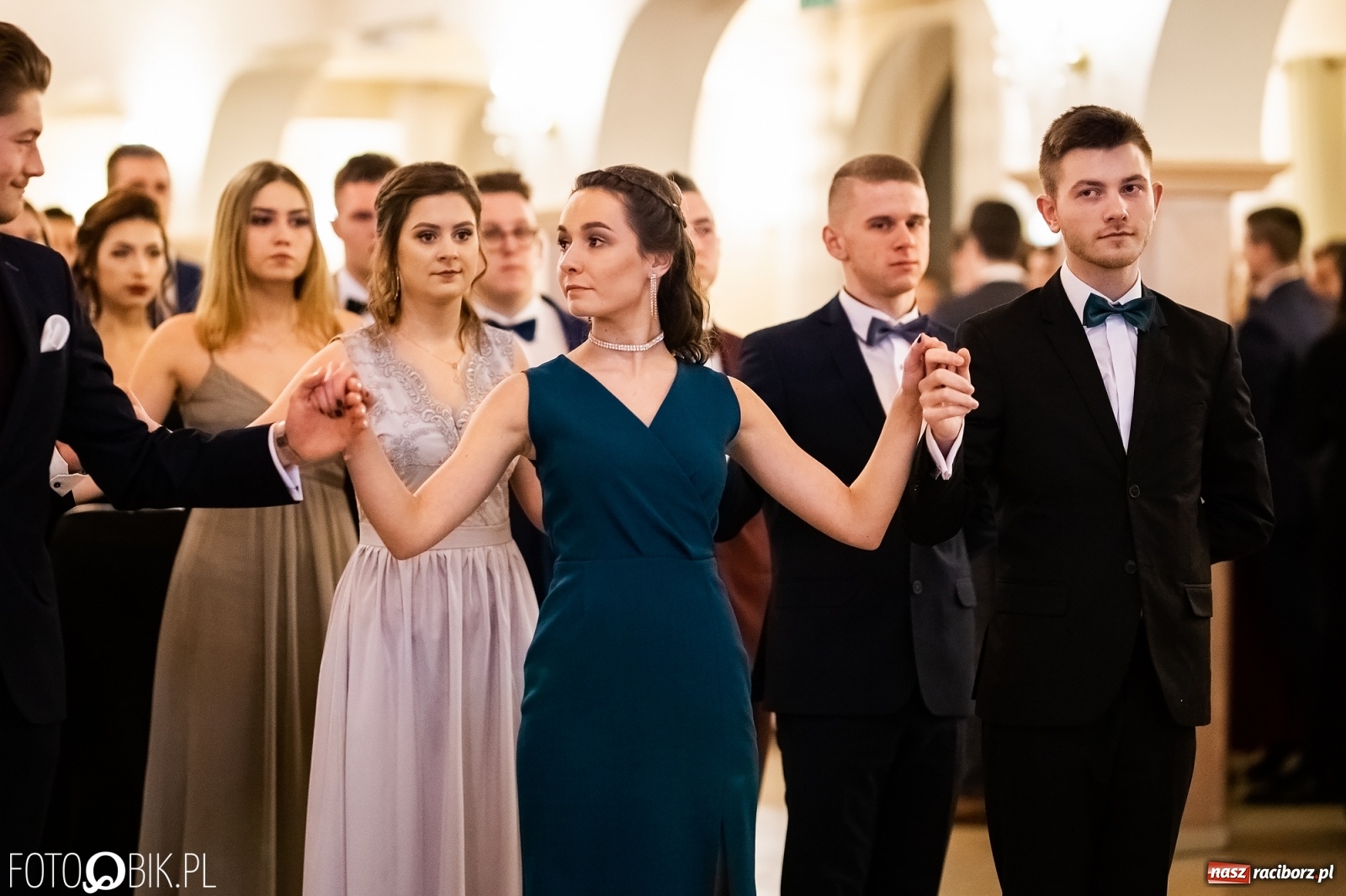 Zdjęcie w galerii na portalu naszraciborz.pl: Studniówka I LO im. Jana Kasprowicza w Raciborzu wiadomości z regionu