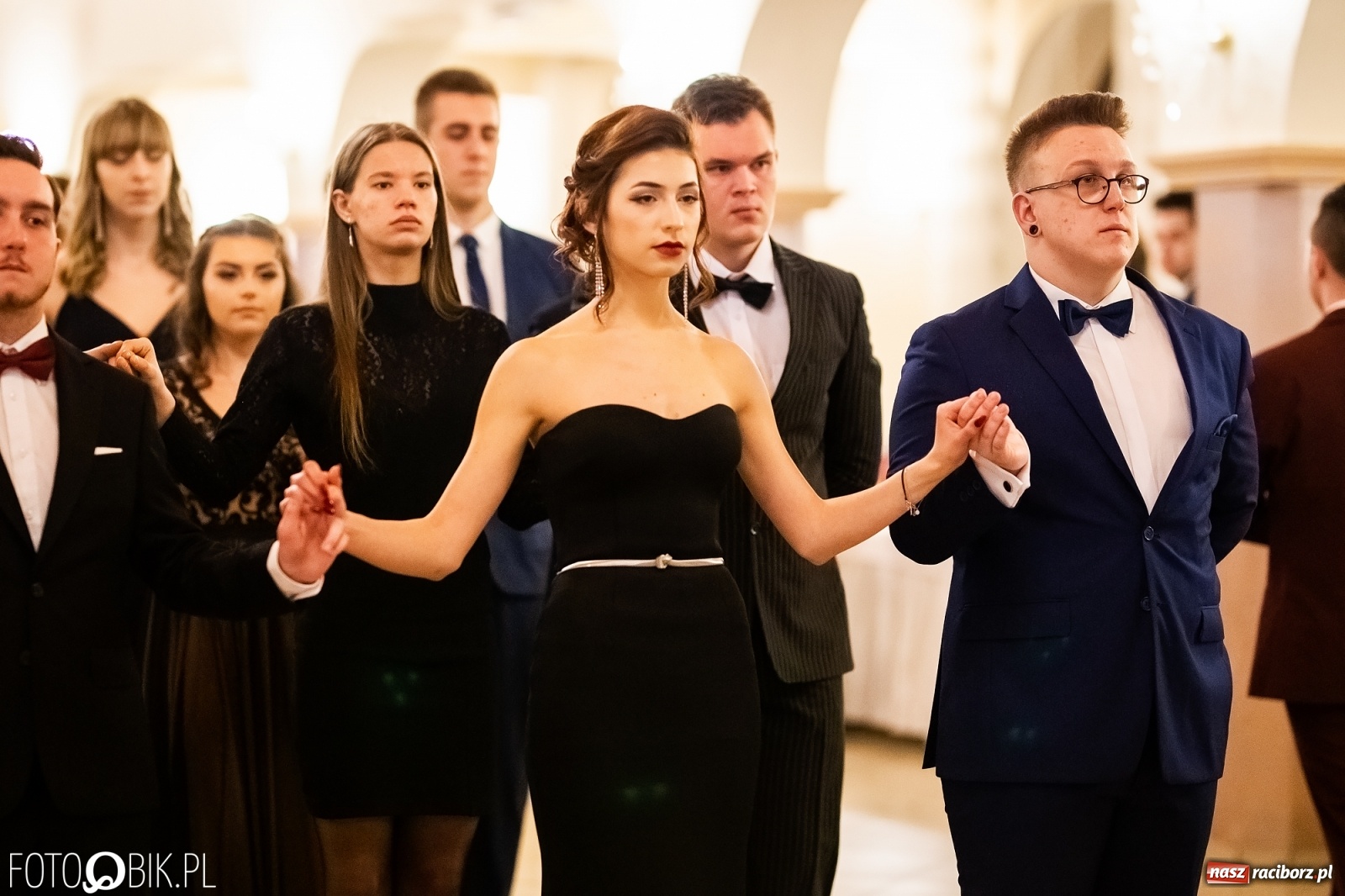 Zdjęcie w galerii na portalu naszraciborz.pl: Studniówka I LO im. Jana Kasprowicza w Raciborzu wiadomości z regionu