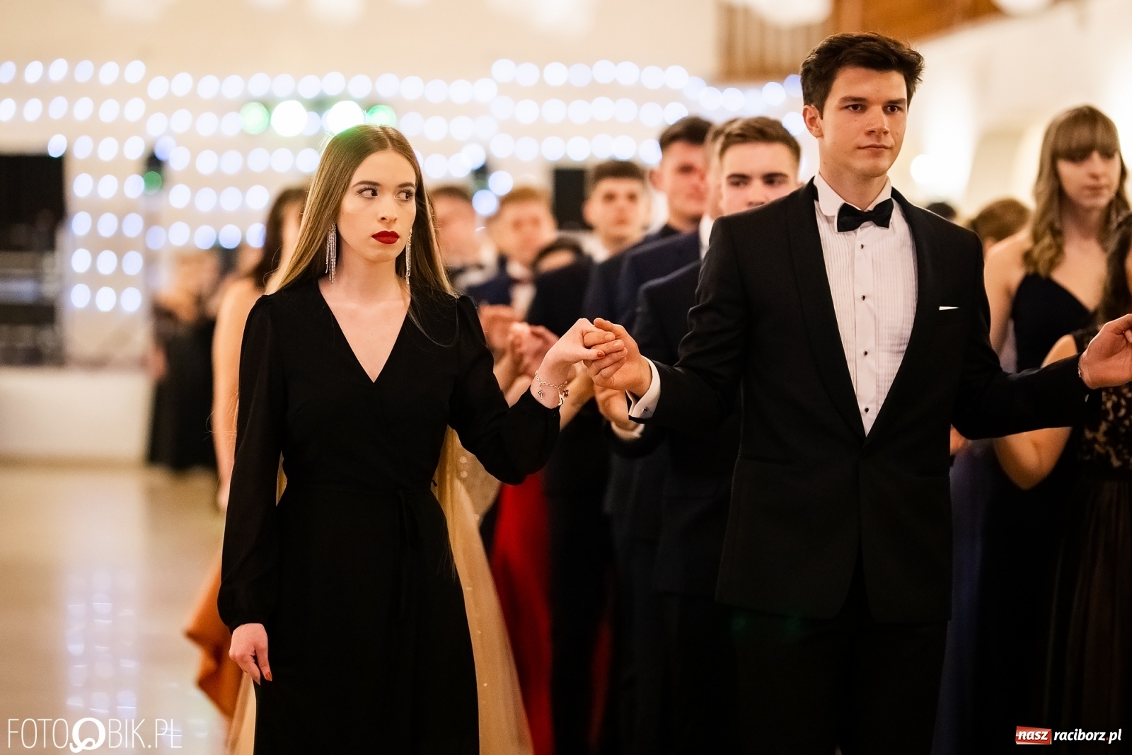 Zdjęcie w galerii na portalu naszraciborz.pl: Studniówka I LO im. Jana Kasprowicza w Raciborzu wiadomości z regionu