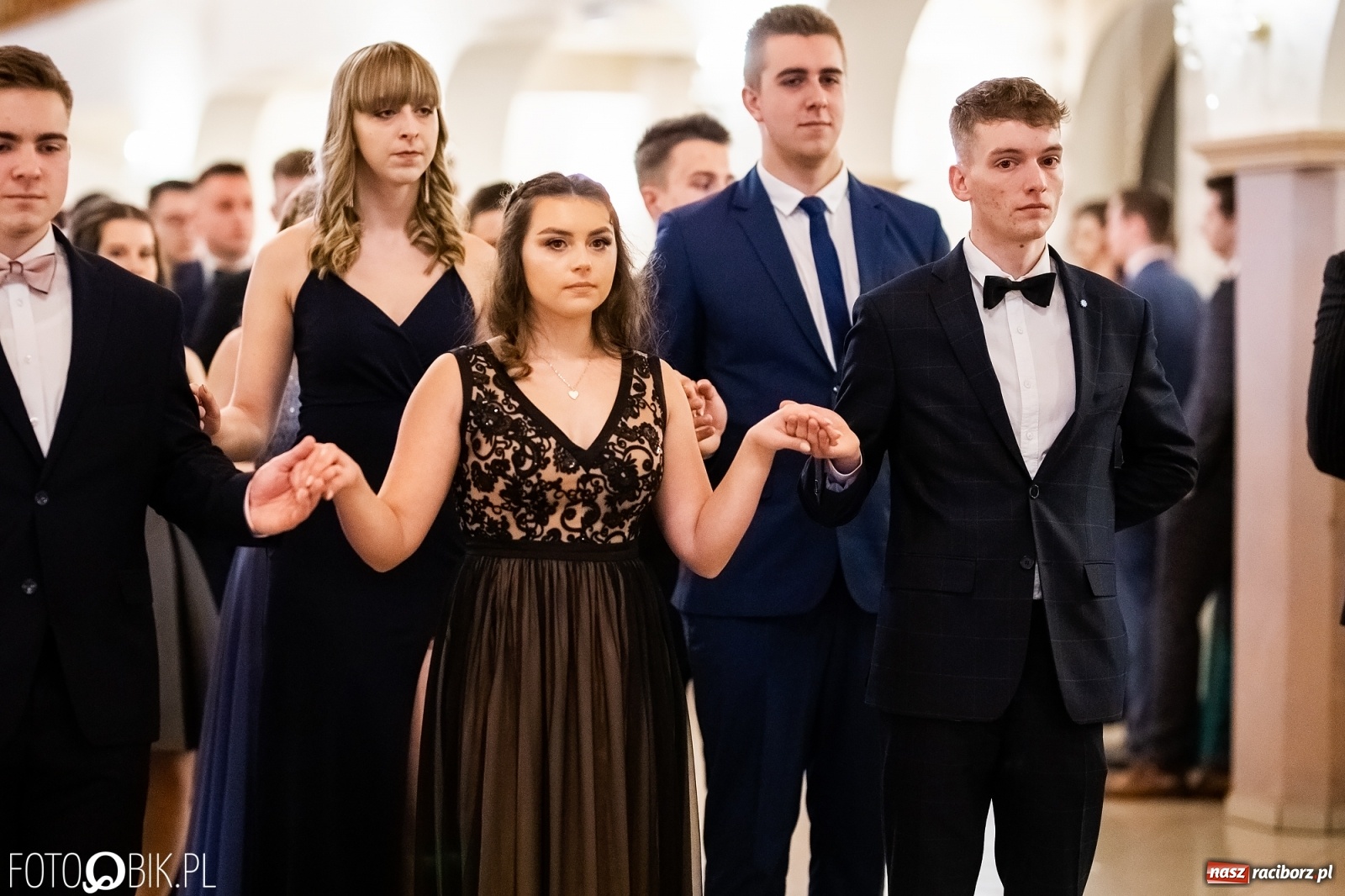 Zdjęcie w galerii na portalu naszraciborz.pl: Studniówka I LO im. Jana Kasprowicza w Raciborzu wiadomości z regionu