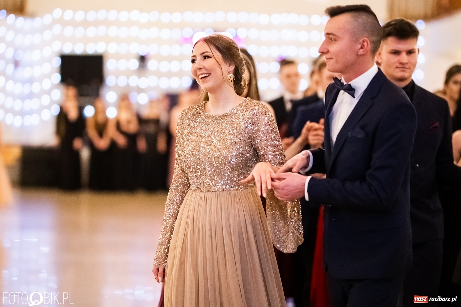 Zdjęcie w galerii na portalu naszraciborz.pl: Studniówka I LO im. Jana Kasprowicza w Raciborzu wiadomości z regionu