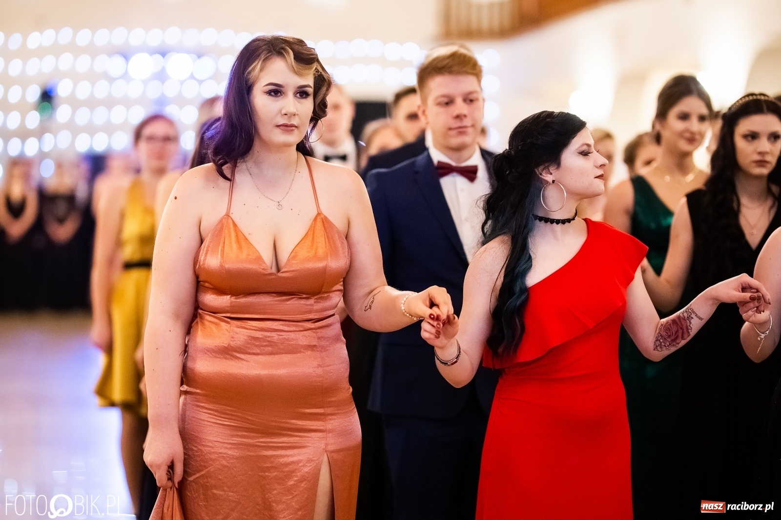 Zdjęcie w galerii na portalu naszraciborz.pl: Studniówka I LO im. Jana Kasprowicza w Raciborzu wiadomości z regionu