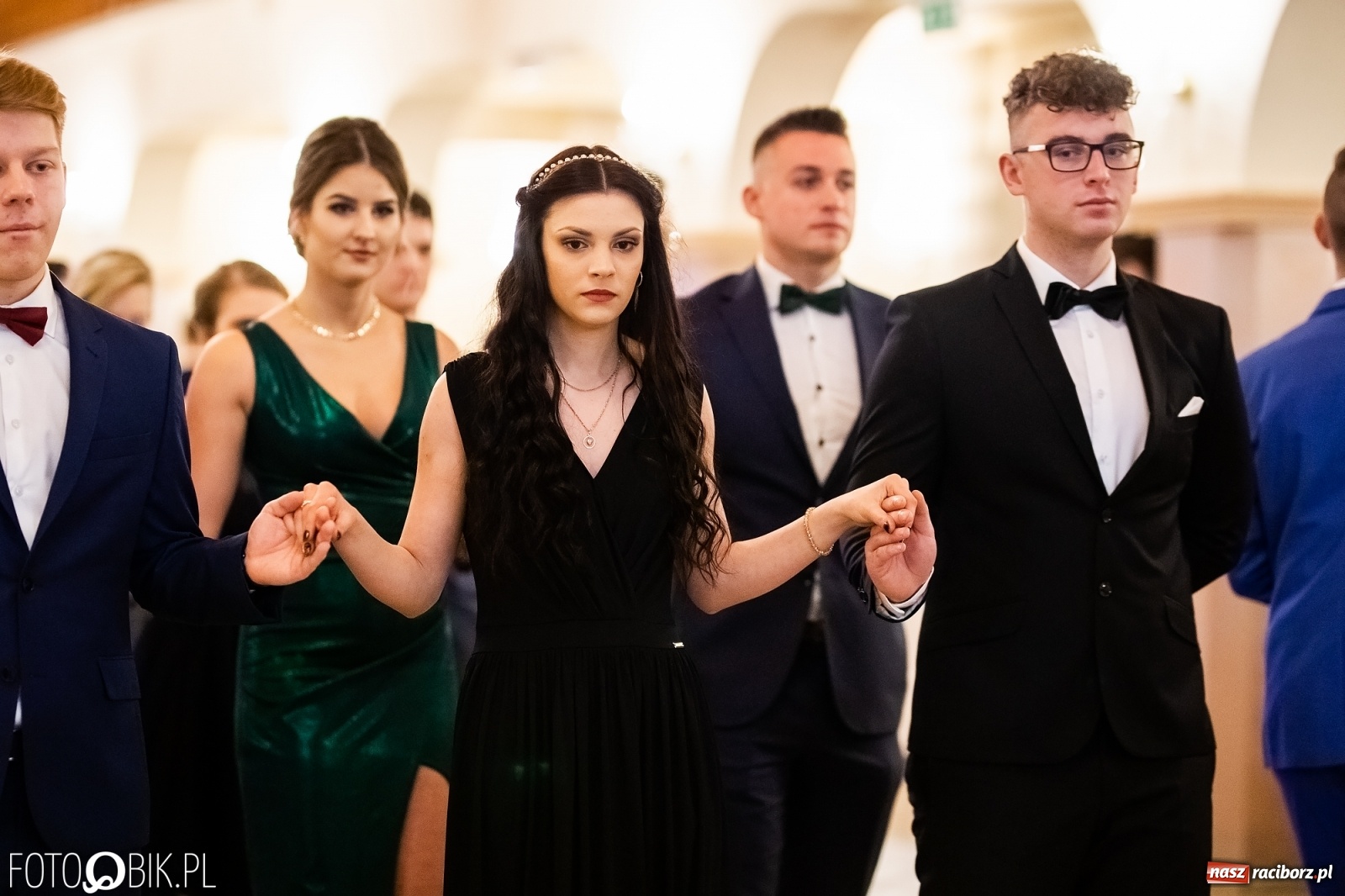 Zdjęcie w galerii na portalu naszraciborz.pl: Studniówka I LO im. Jana Kasprowicza w Raciborzu wiadomości z regionu