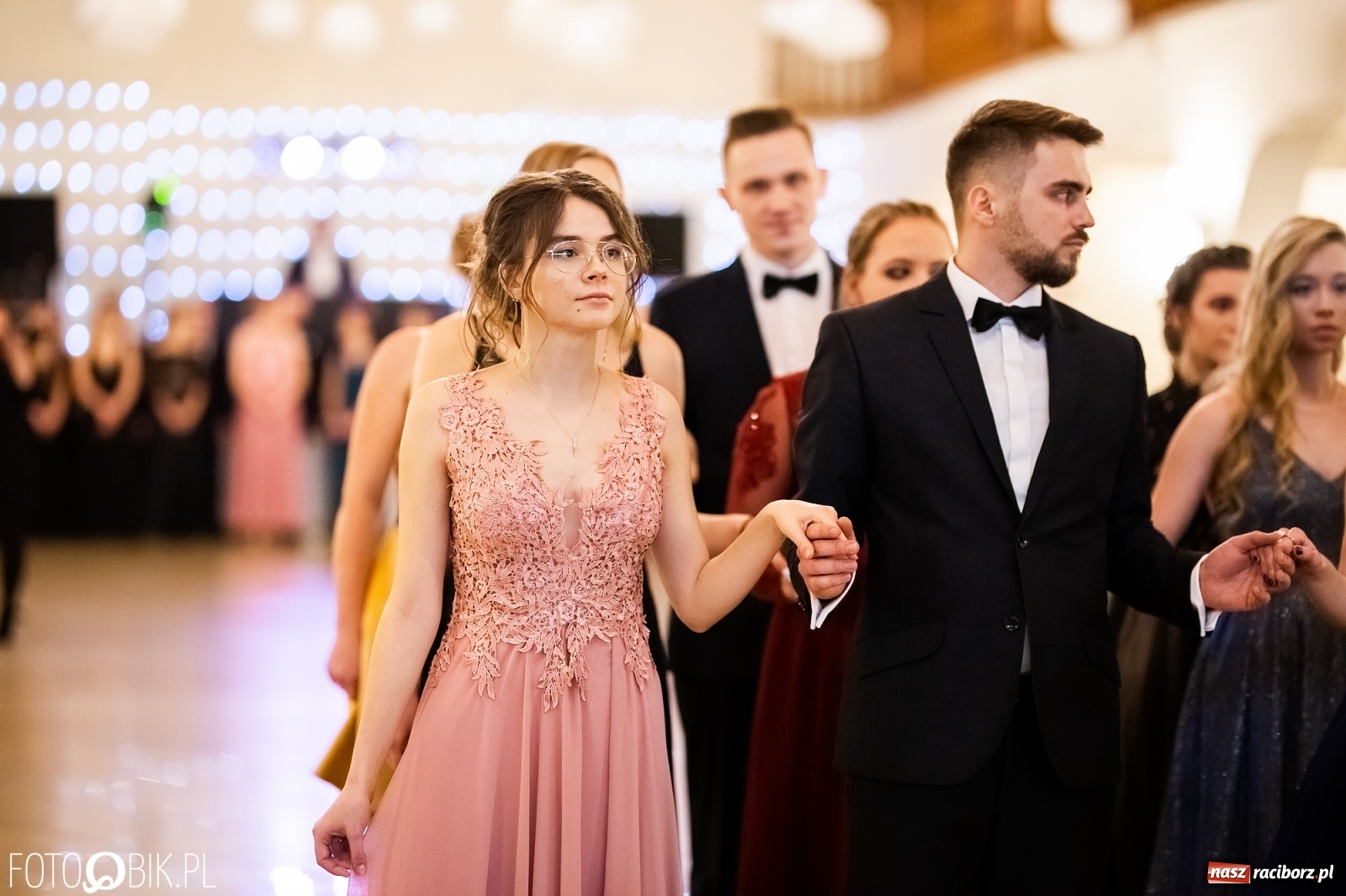 Zdjęcie w galerii na portalu naszraciborz.pl: Studniówka I LO im. Jana Kasprowicza w Raciborzu wiadomości z regionu