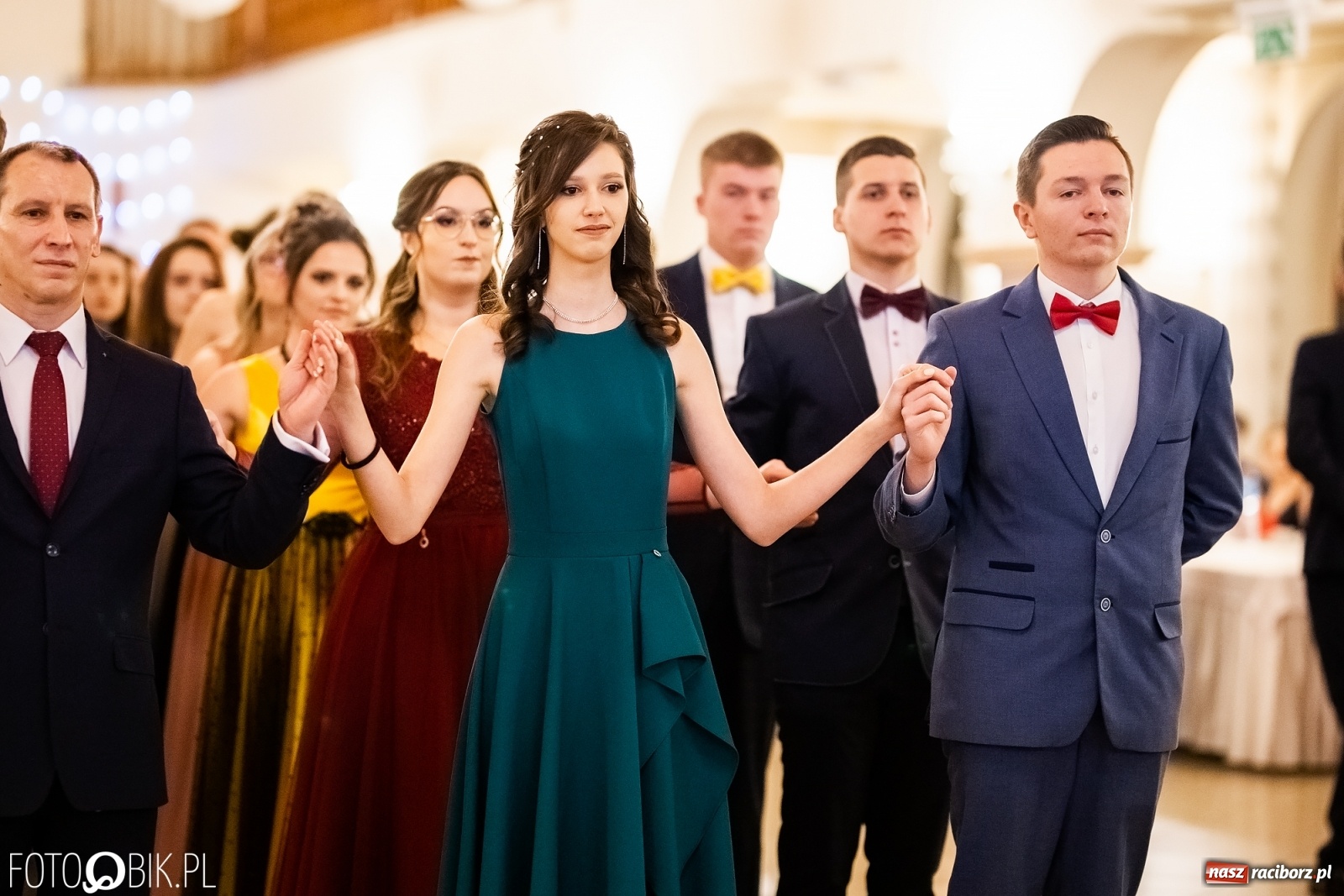 Zdjęcie w galerii na portalu naszraciborz.pl: Studniówka I LO im. Jana Kasprowicza w Raciborzu wiadomości z regionu