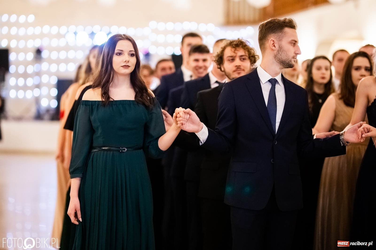 Zdjęcie w galerii na portalu naszraciborz.pl: Studniówka I LO im. Jana Kasprowicza w Raciborzu wiadomości z regionu